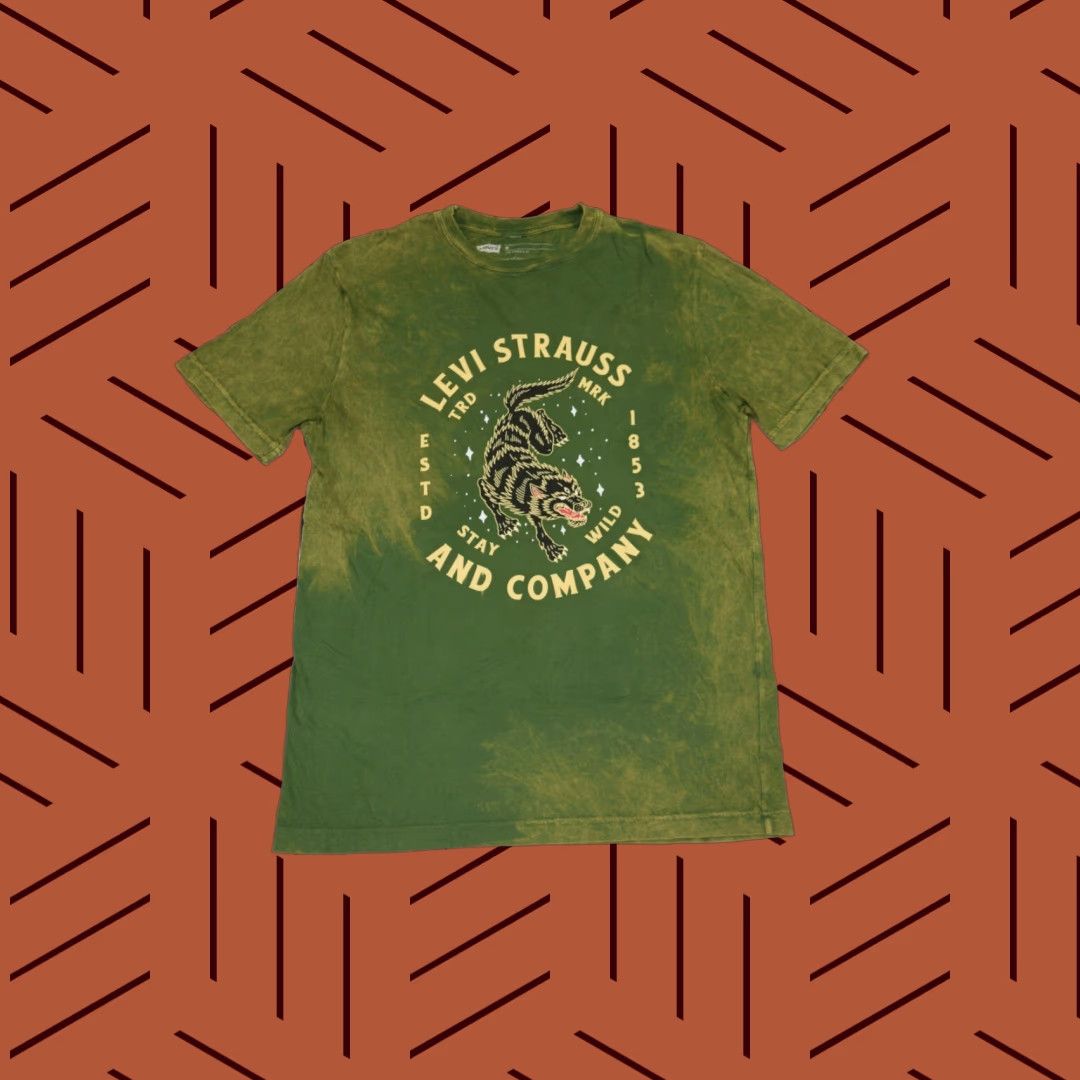 Levi's LEVI'S Men's Graphic T-Shirt Wolf Print Tie Dye Green Regular Fit Size M Size US M / EU 48-50 / 2 - 1 Thumbnail