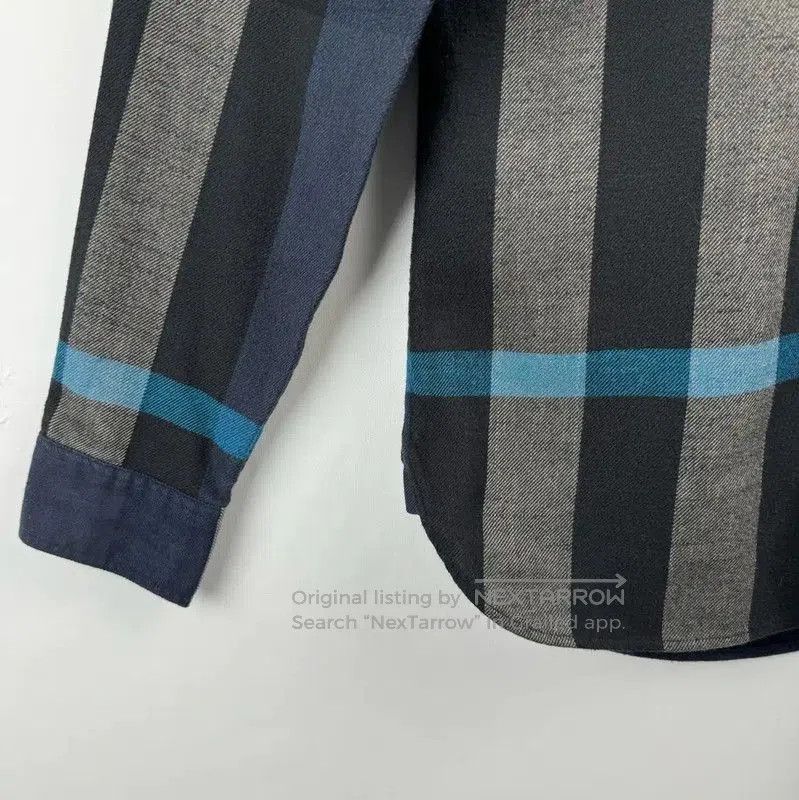 Burberry Burberry Men's Colorblock Long Sleeve Shirt. Size US XL / EU 56 / 4 - 5 Thumbnail