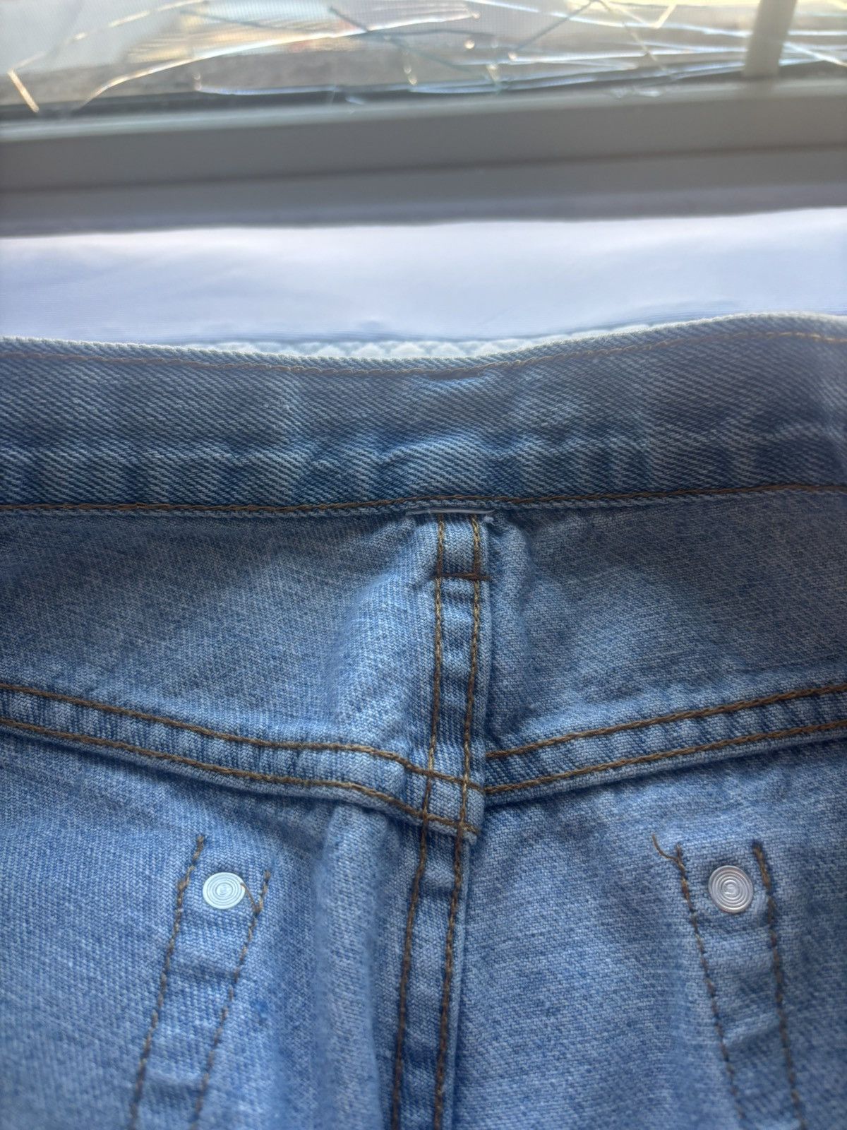 Levi's × Vintage Vintage lightwash blue denim jeans with distressed hem Size US 30 / EU 46 - 4 Thumbnail