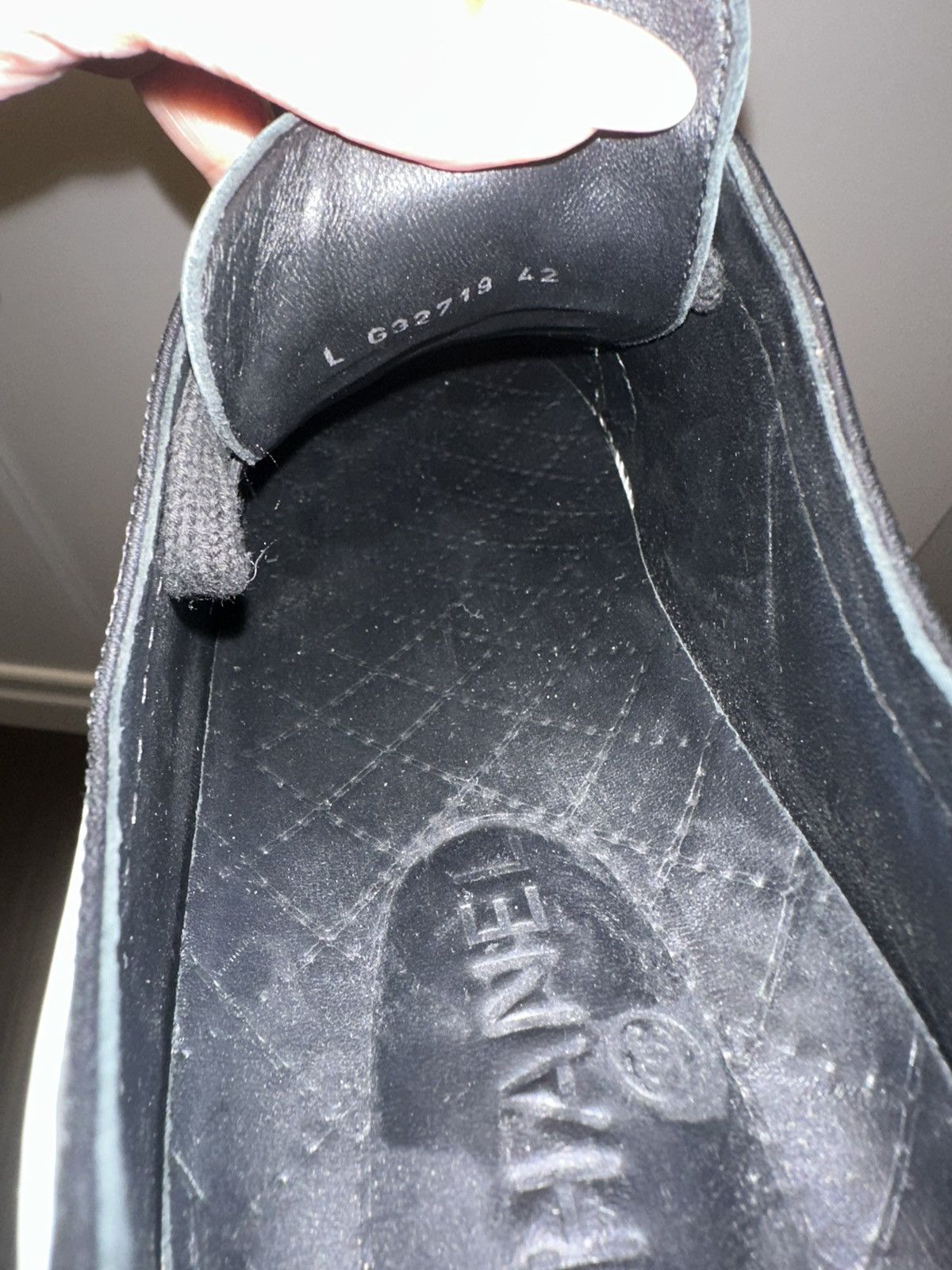 Chanel Chanel White Black Leather Rubber Sneakers Size US 8.5 / EU 41-42 - 7 Thumbnail
