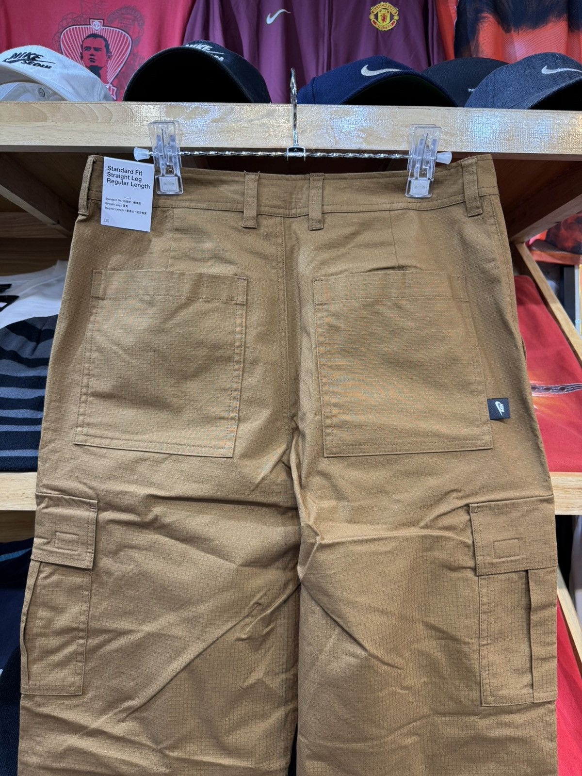 Nike Nike Standard Fit Straight Leg Regular Length CargoPants Size US 30 / EU 46 - 6 Thumbnail