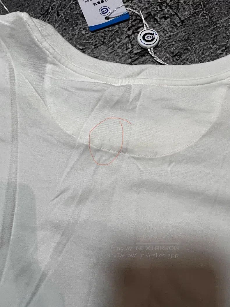 Valentino Valentino White crew neck T-shirt Size L / US 10 / IT 46 - 6 Thumbnail