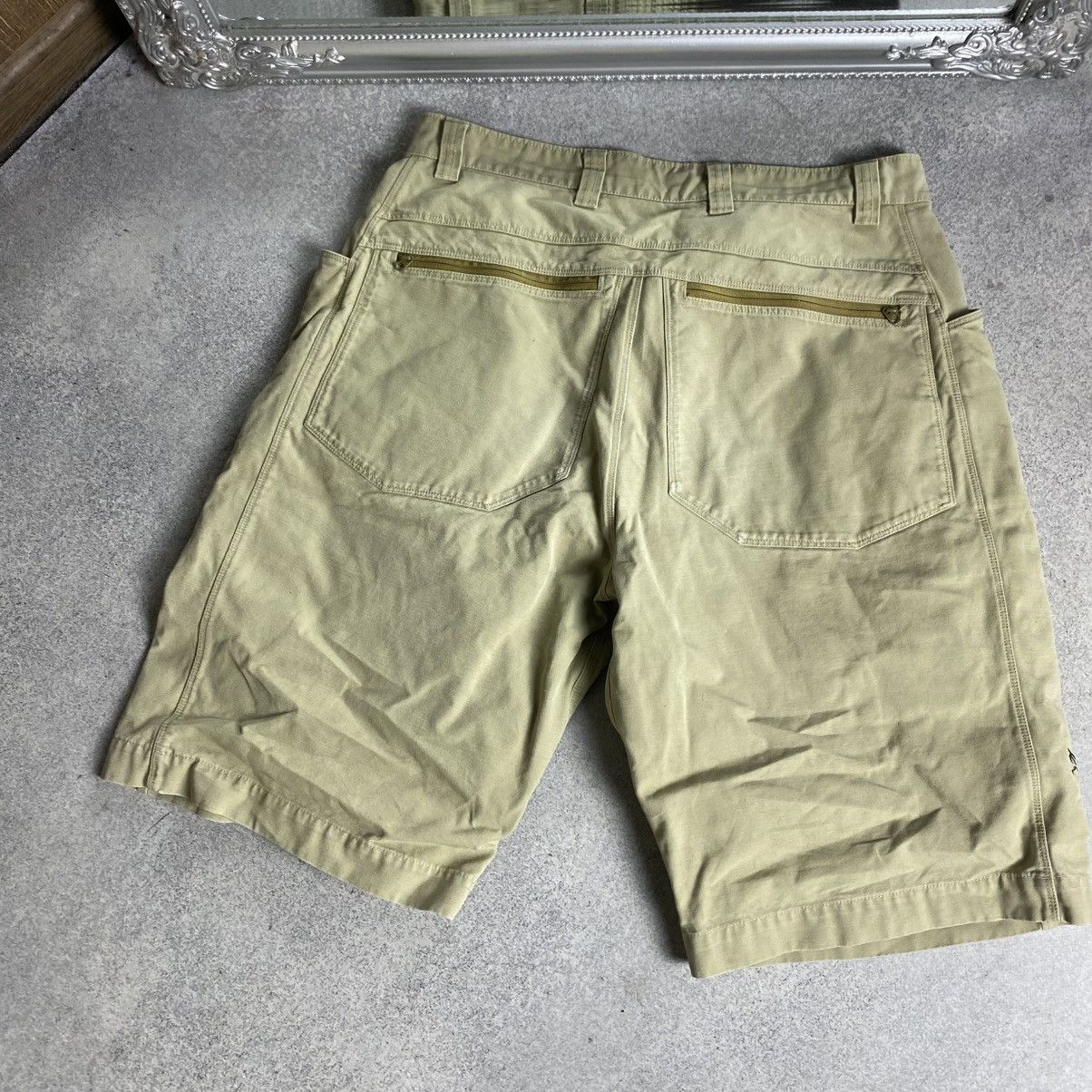 Arc'teryx Arcteryx shorts Size US 32 / EU 48 - 9 Thumbnail