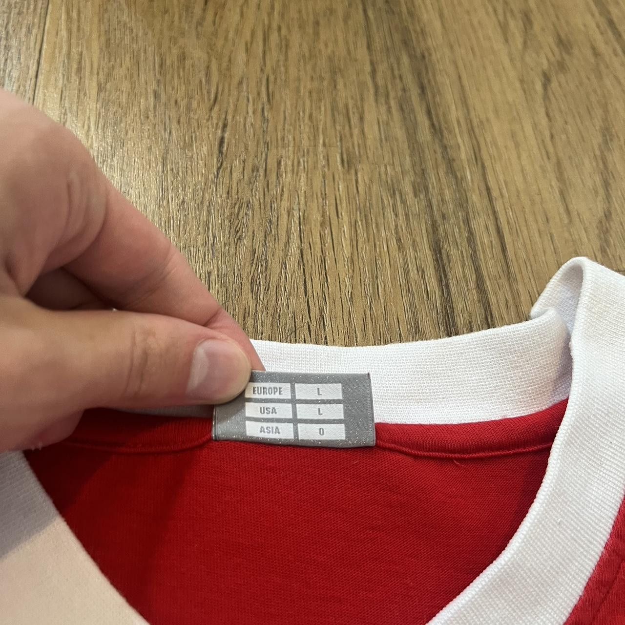 Hummel 70s Hummel Denmark football shirt football Vintage 90s Size US L / EU 52-54 / 3 - 4 Thumbnail
