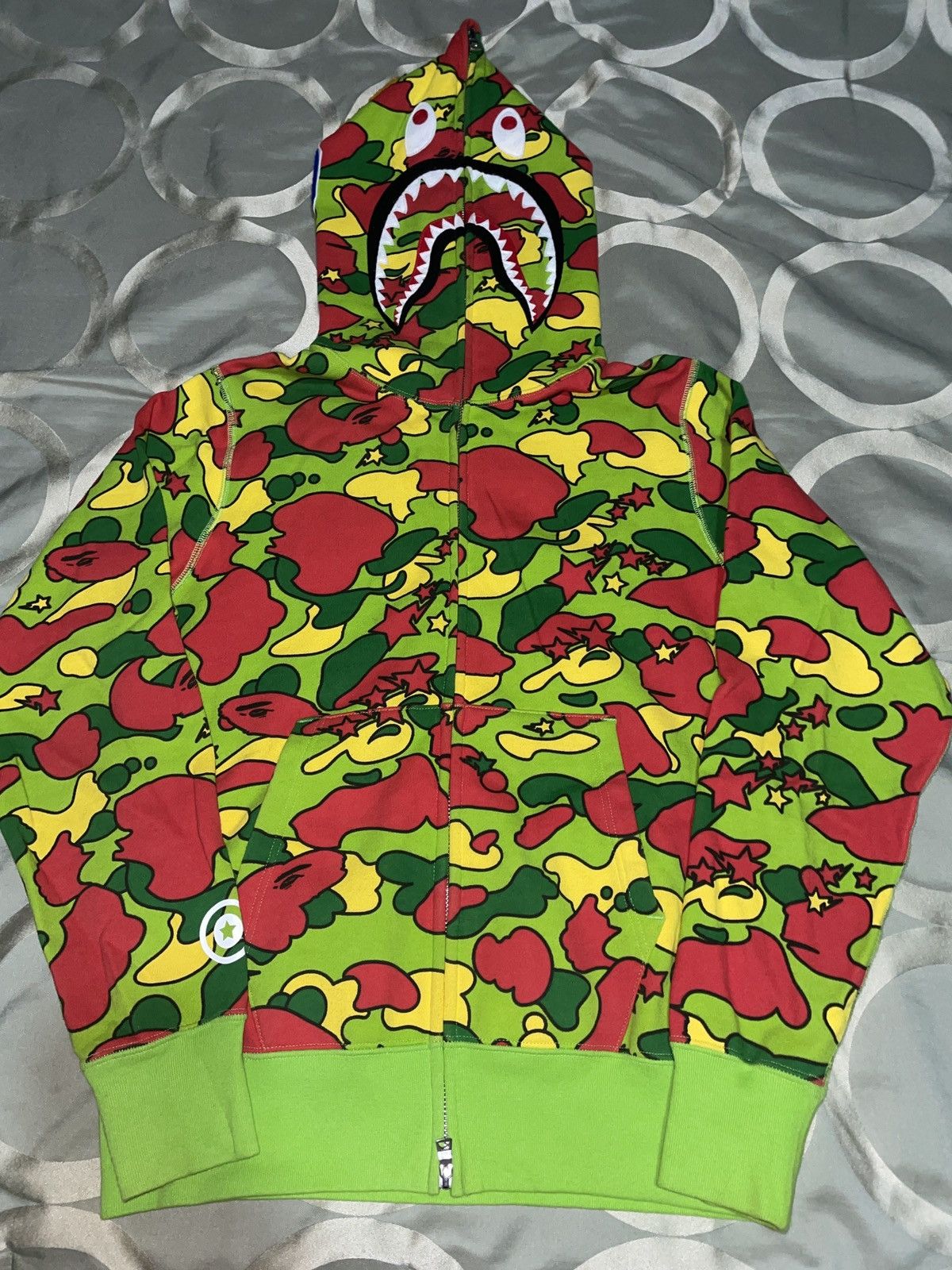Bape Bape psyche camo shark hoodie S RARE Size US S / EU 44-46 / 1 - 1 Thumbnail