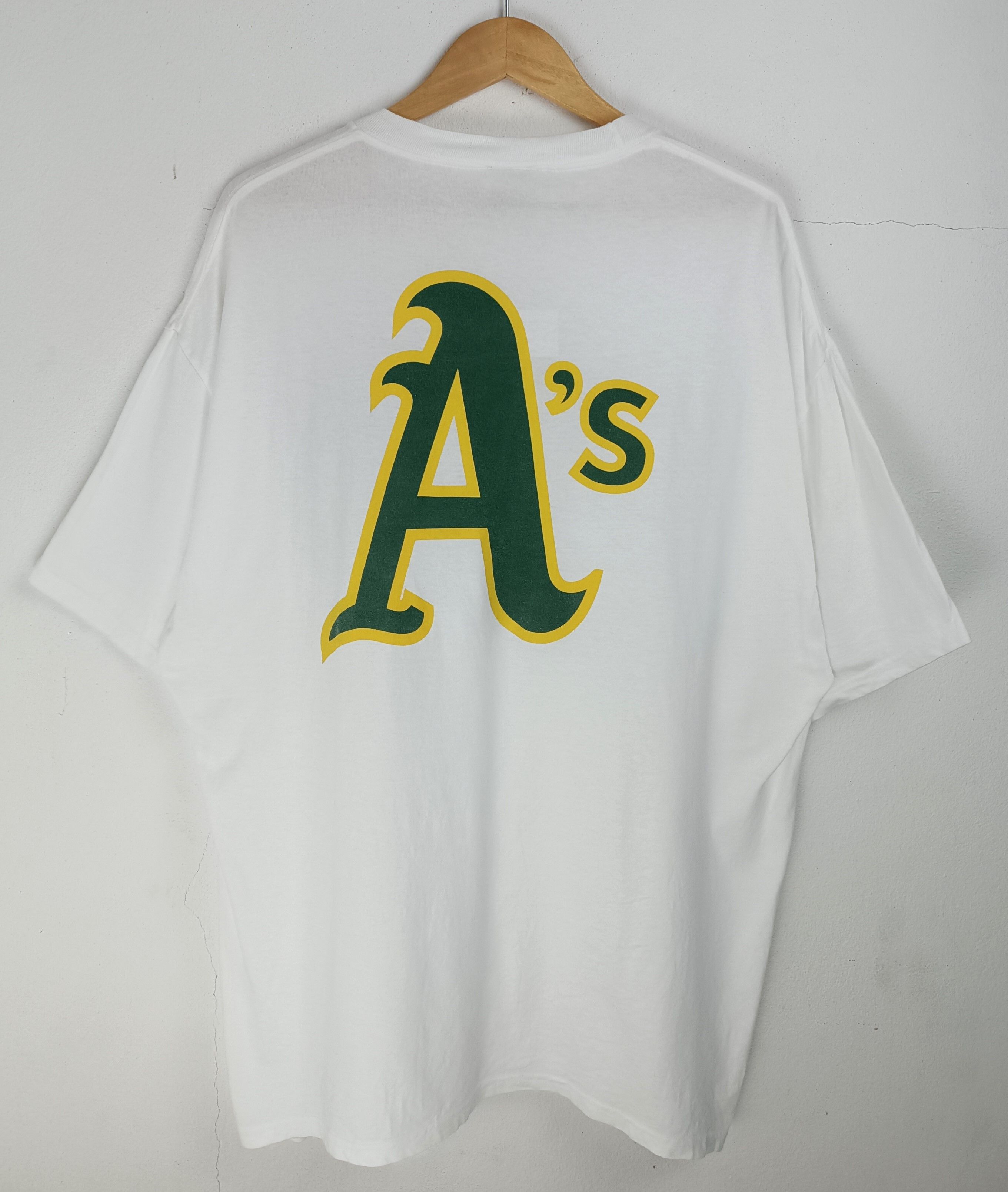 MLB VINTAGE 90'S OAKLAND ATHLETICS X BANK OF USA MLB VERY RARE Size US XL / EU 56 / 4 - 5 Thumbnail