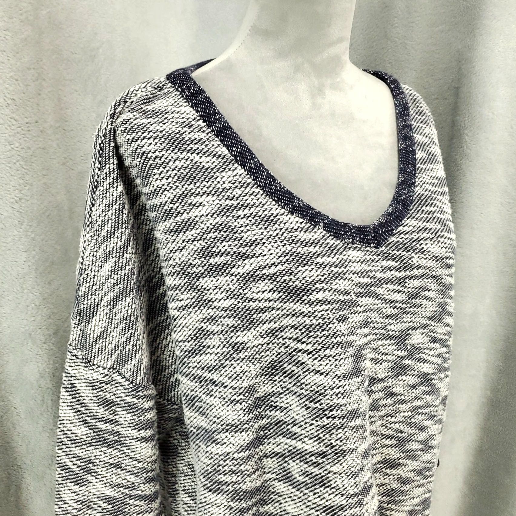 Coldwater Creek Coldwater Creek Sweater Womens 1X Blue Black Heathered Scoop Neck Tunic Size XL / US 12-14 / IT 48-50 - 2 Thumbnail