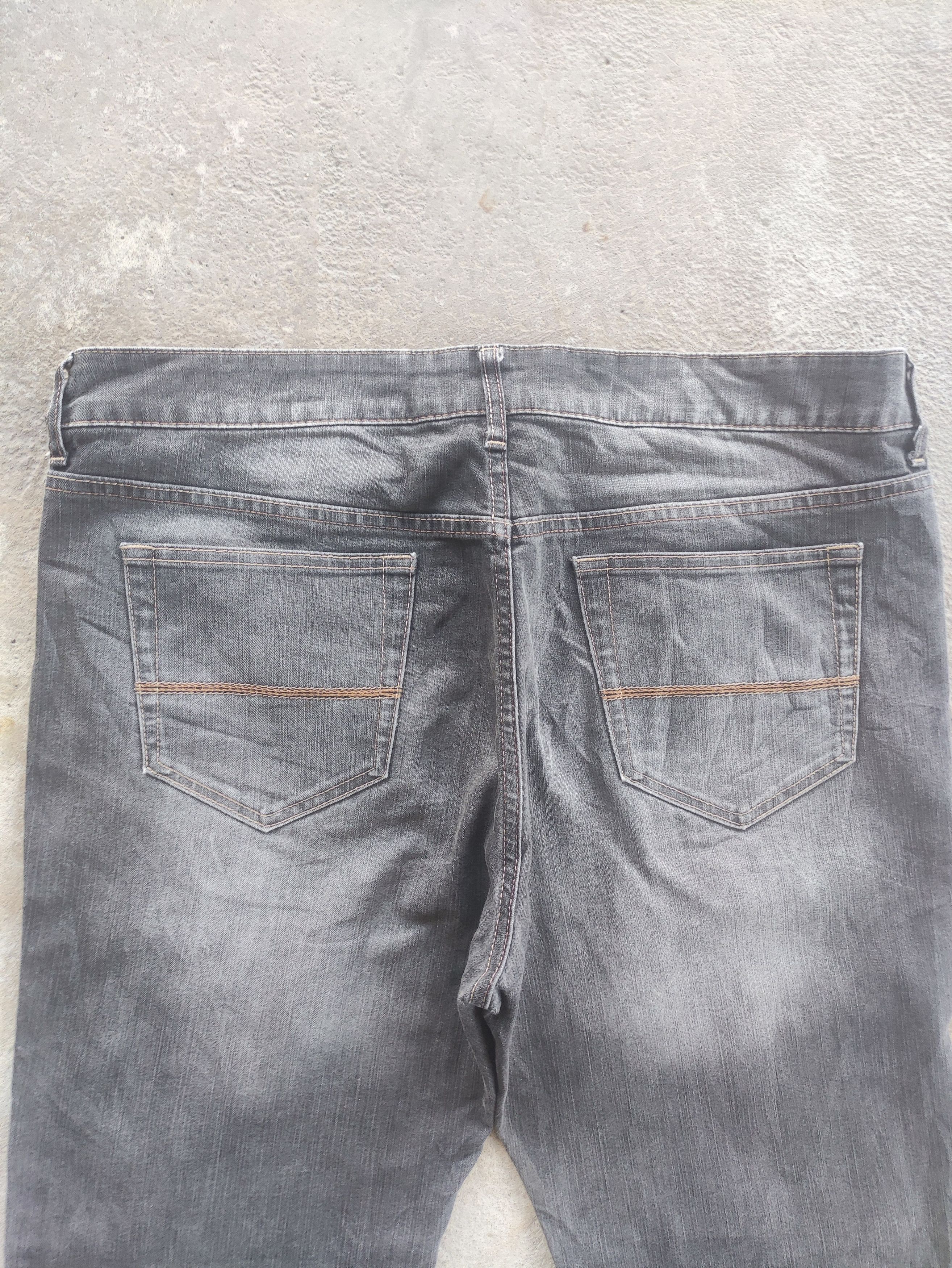 Japanese Brand Vintage Japanese Distress Faded Denim Pants Size US 38 / EU 54 - 9 Thumbnail