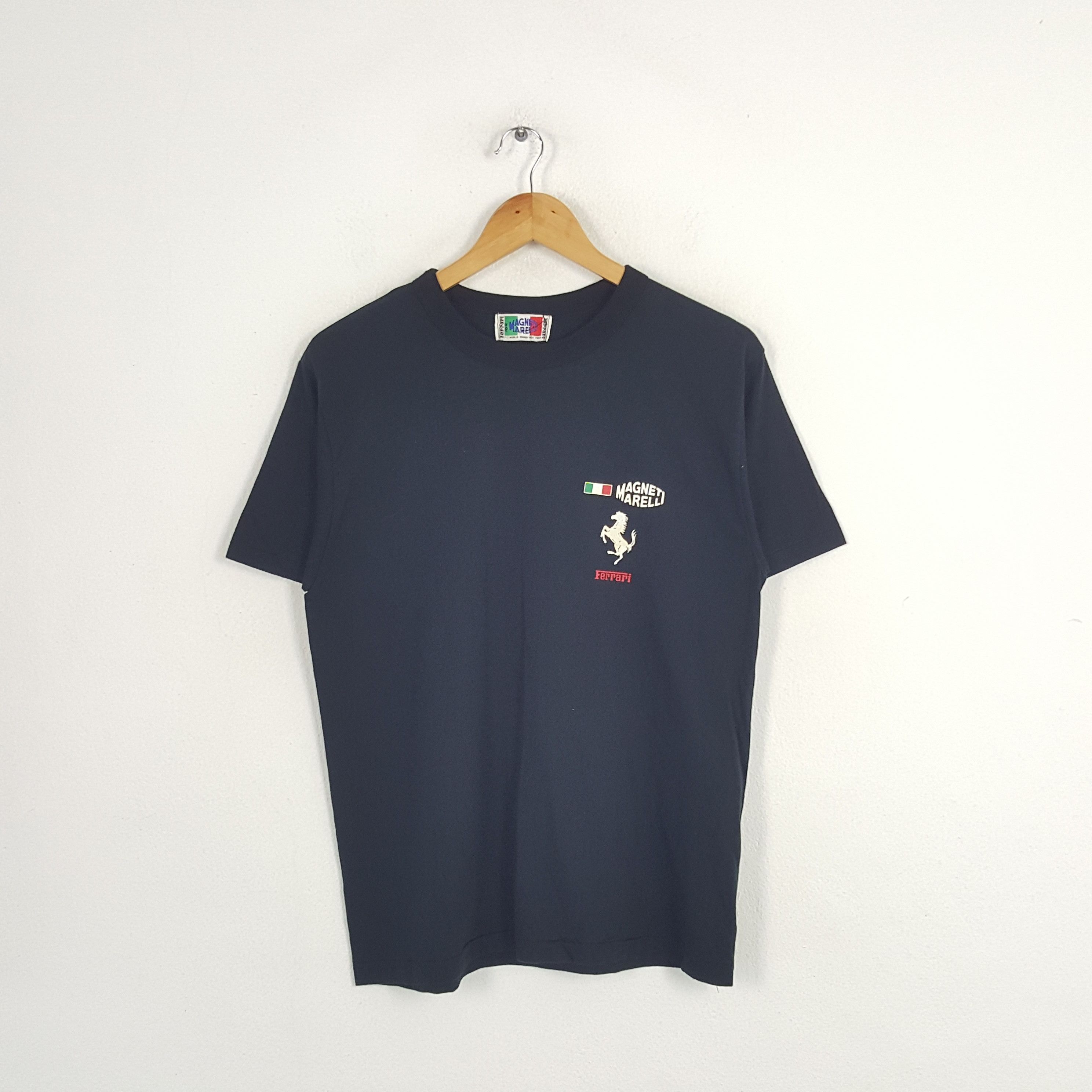 Ferrari Vintage Ferrari F1 World Grand Prix Racing Tshirt C219N54 Size US M / EU 48-50 / 2 - 3 Thumbnail