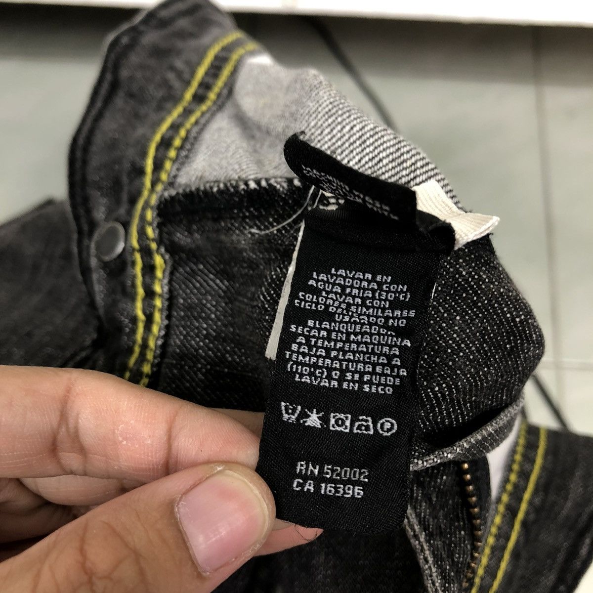 Japanese Brand 🔥VINTAGE DENIM JEANS DKNY Size US 36 / EU 52 - 20 Thumbnail