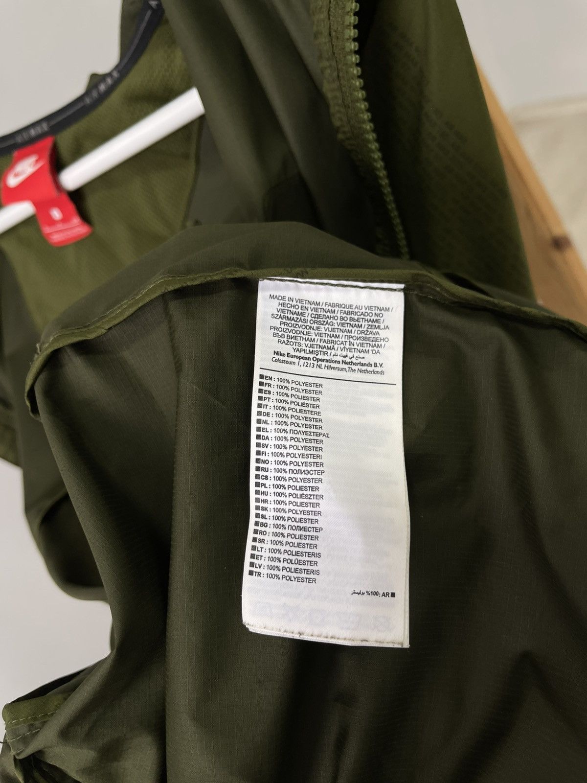Nike Nike Air Max Woven Monogram Packable Windbreaker Jacket Size US S / EU 44-46 / 1 - 15 Thumbnail