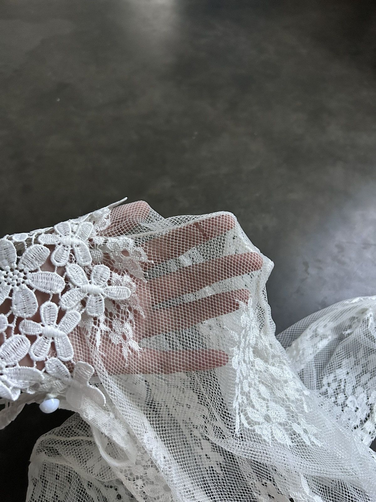 Other Avant-Garde Lace Tutrleneck Top Size M / US 6-8 / IT 42-44 - 12 Thumbnail