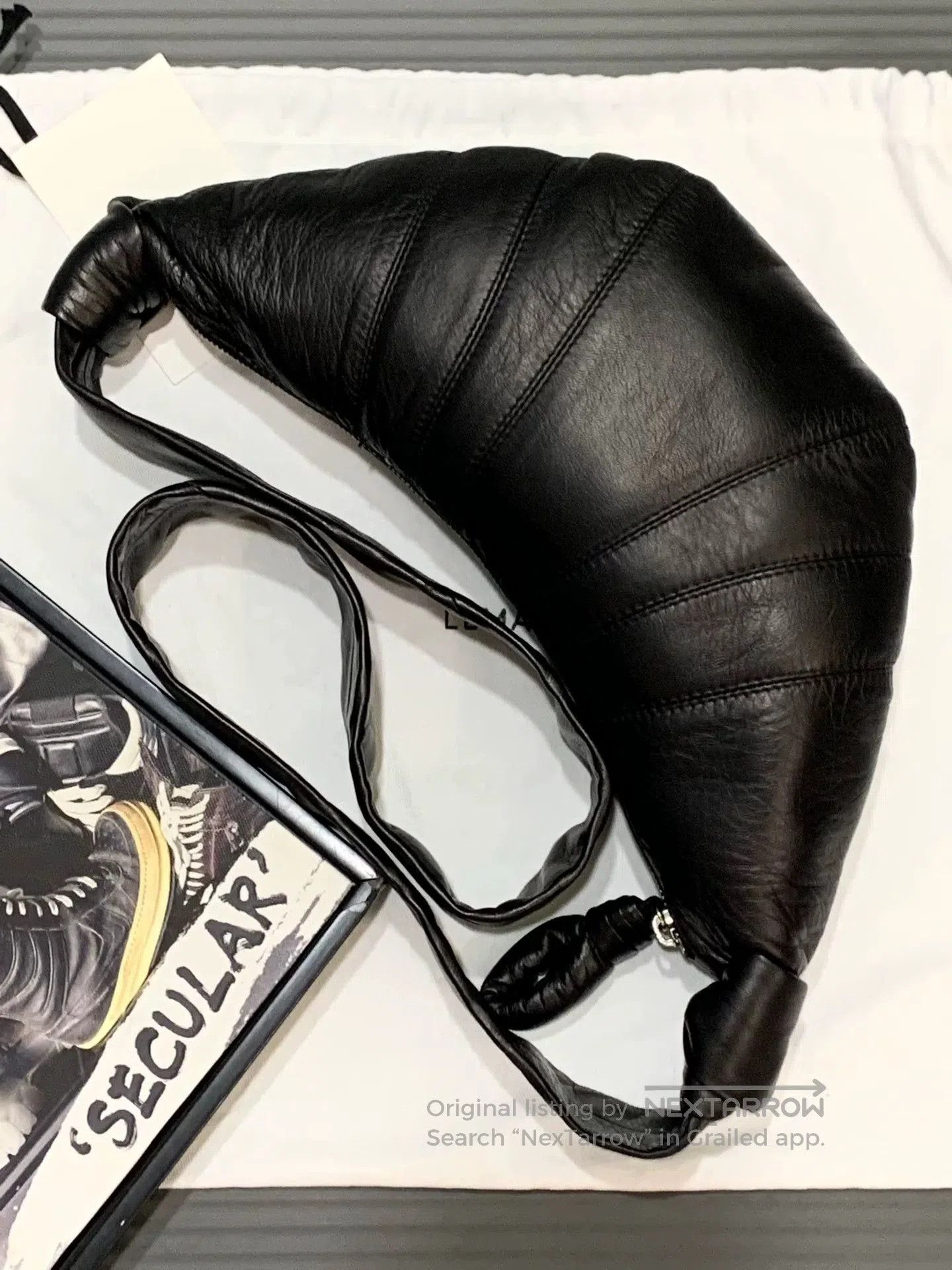 Lemaire Lemaire Black Sheepskin Small Horn Shoulder Bag. Size ONE SIZE - 4 Thumbnail