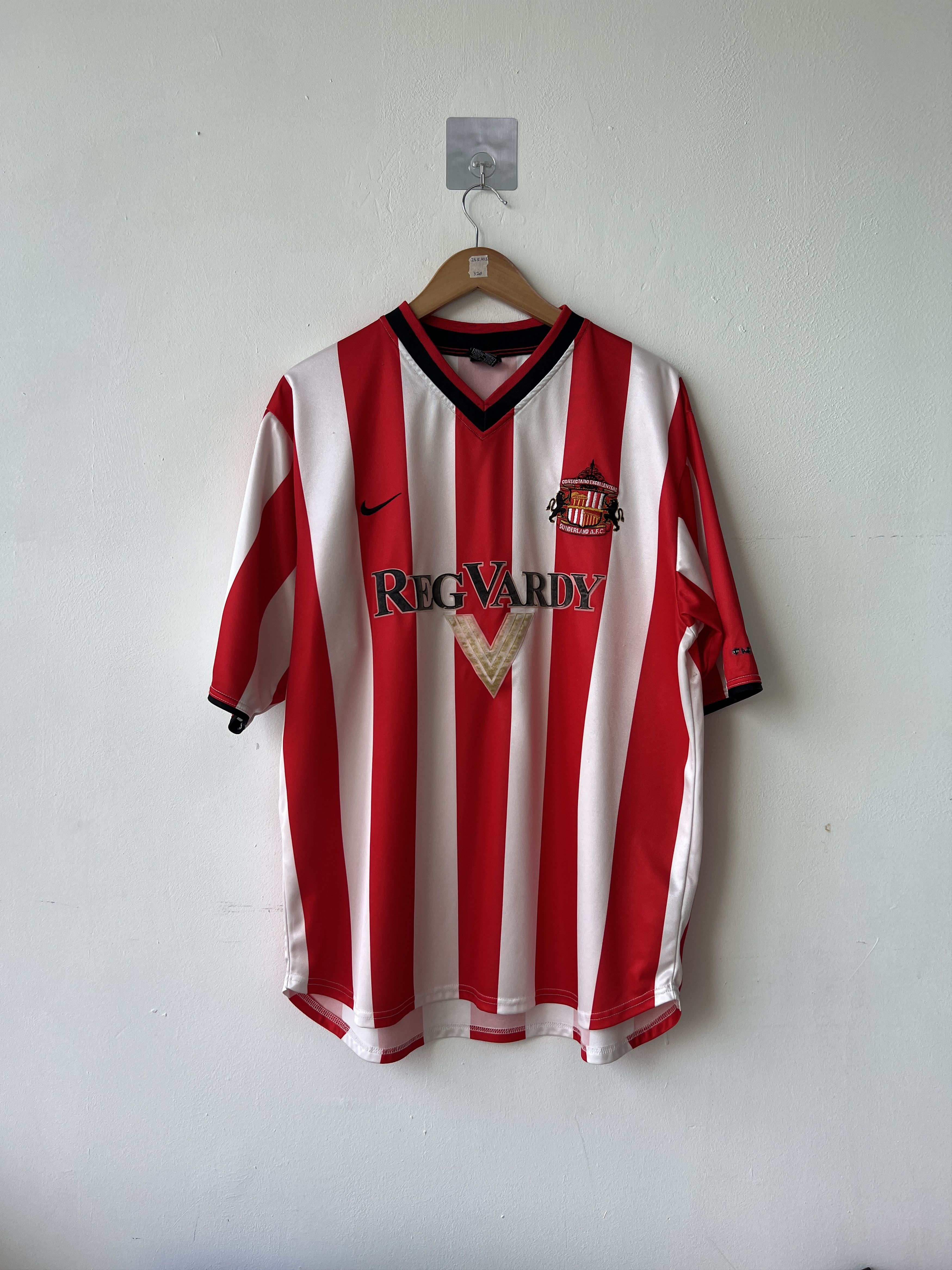 Nike (L) Sunderland 2000-02 Home Kit Size US L / EU 52-54 / 3 - 1 Thumbnail