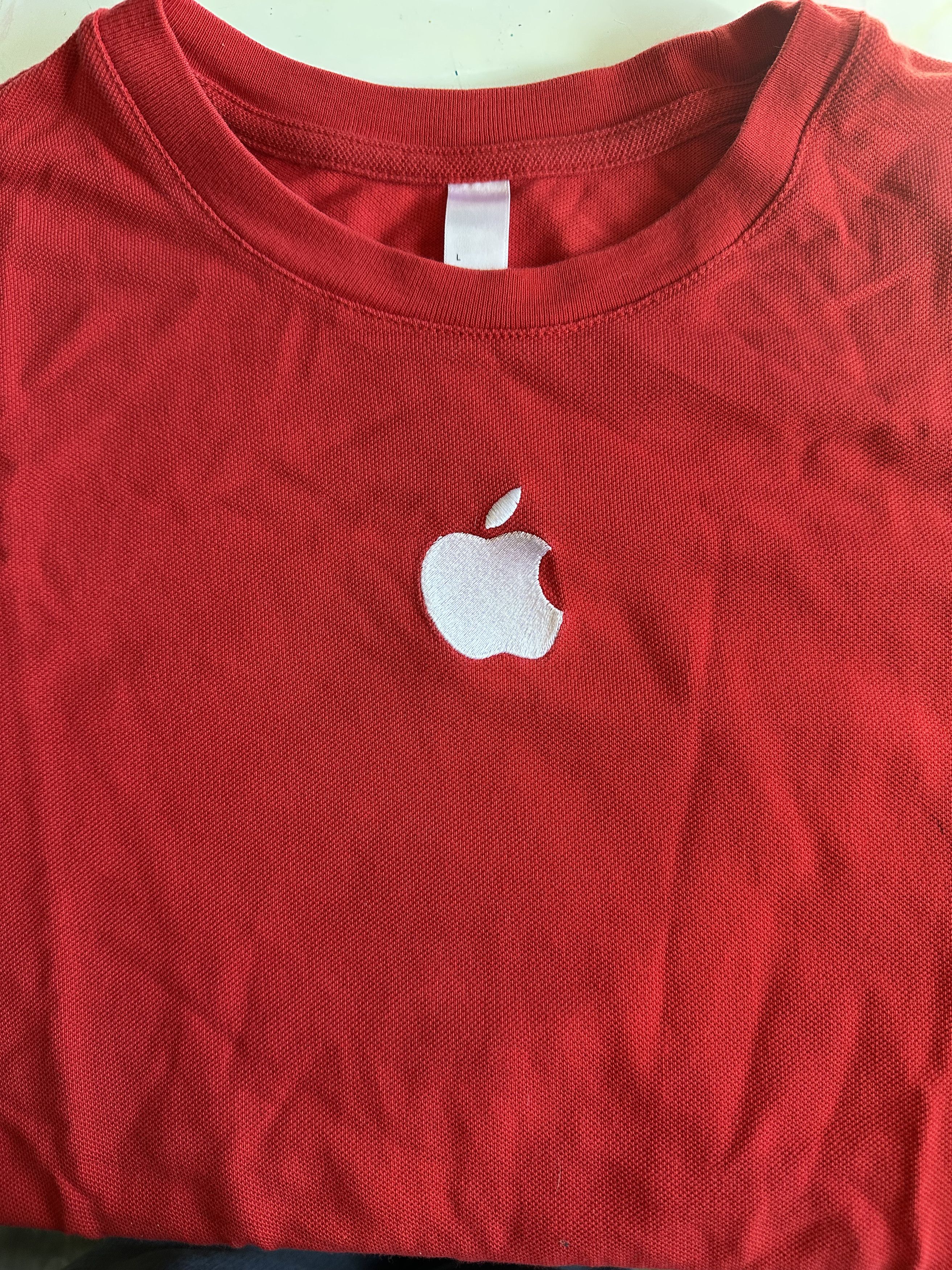 Apple Apple Store Genius Bar Red Embroidered Logo Short Sleeve Size M / US 6-8 / IT 42-44 - 1 Thumbnail