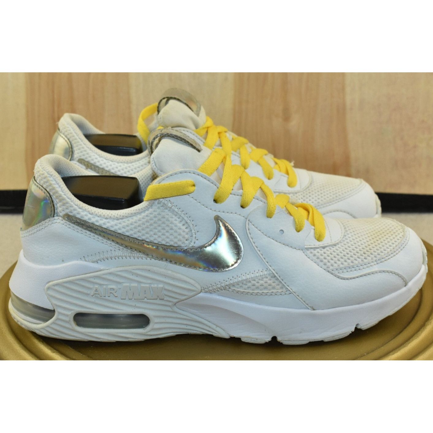 Nike Nike Air Max Excee Womens Shoes Size 8.5 White Athletic Runn Size US 8.5 / IT 38.5 - 3 Thumbnail
