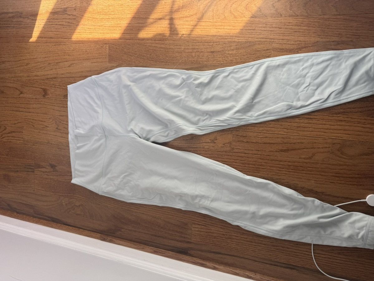 Lululemon Lulu Leggings Size 32" / US 10 / IT 46 - 1 Thumbnail