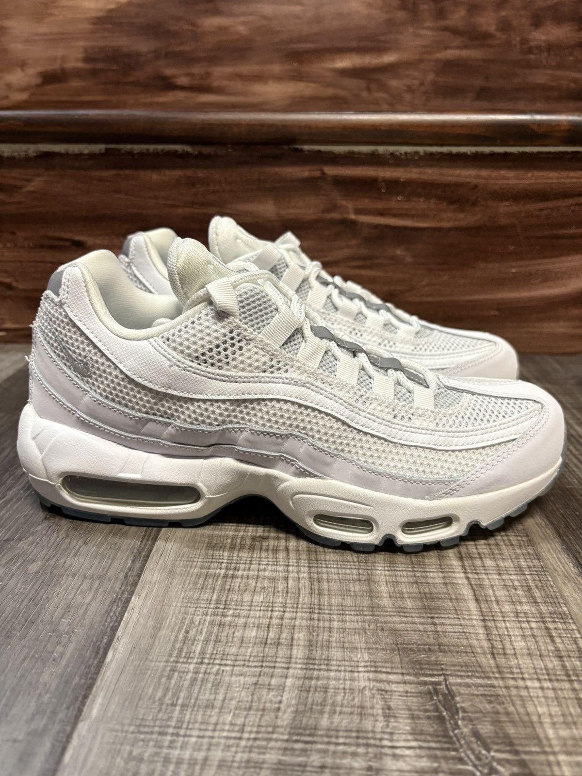 Nike Nike Air Max 95 Triple White size 8 Size US 8 / EU 41 - 2 Thumbnail