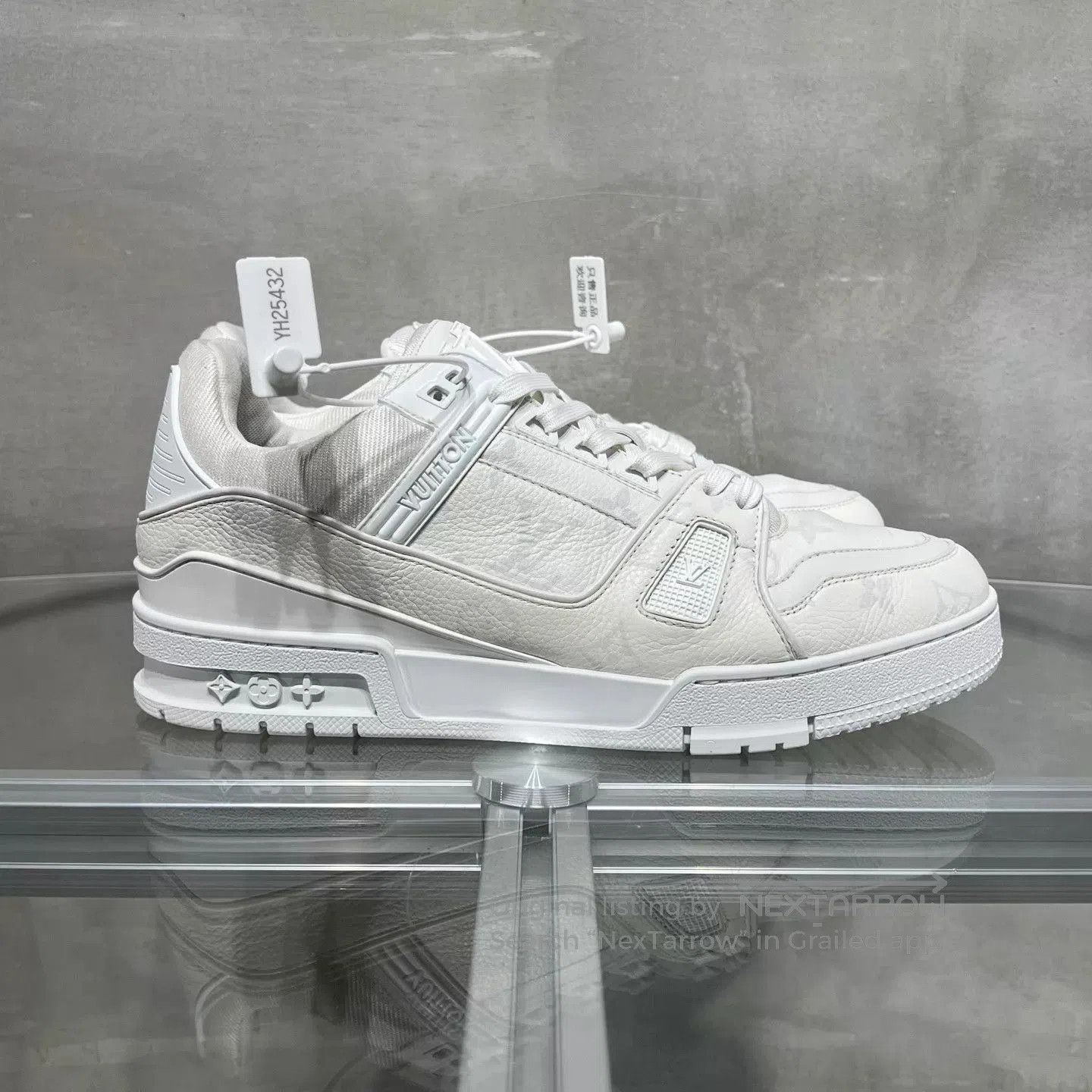 Louis Vuitton White Low-Top Sneakers Size 8. Size US 8 / EU 41 - 4 Thumbnail