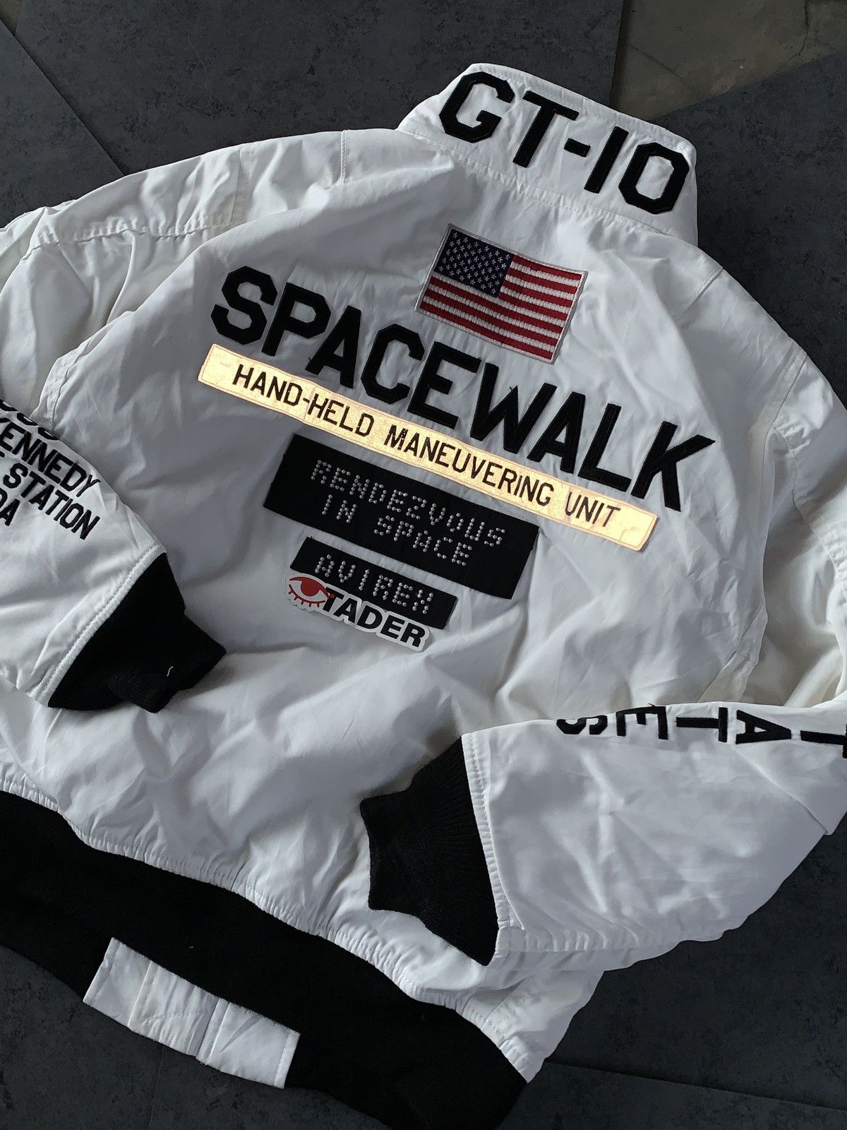 Avirex Avirex MA-1 SPACE WALK GT-10 Bomber Flight Jacket Size US M / EU 48-50 / 2 - 5 Thumbnail