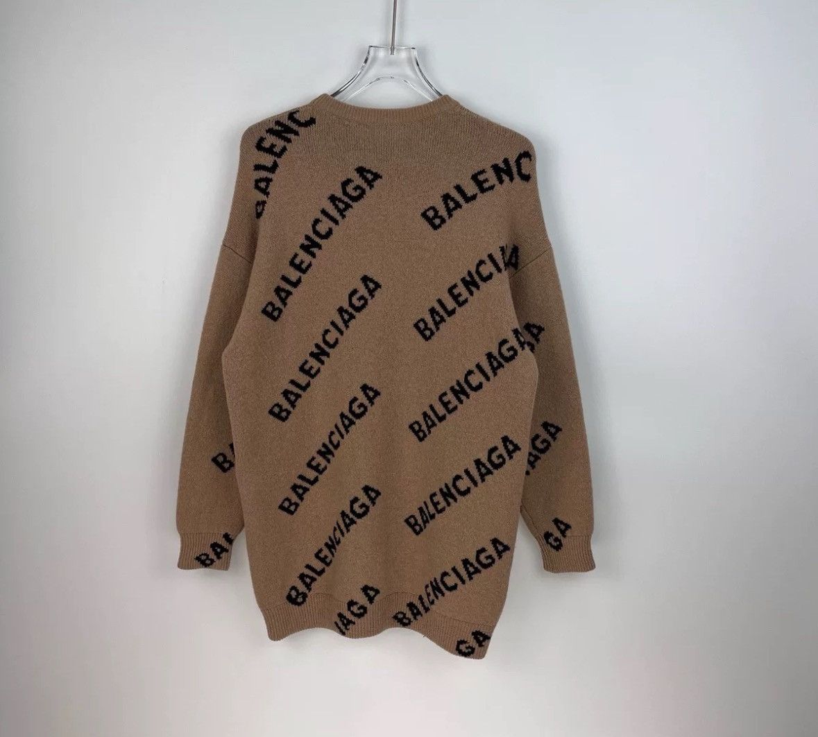 Balenciaga Balenciaga camel bullet screen logo wool sweater Size US XS / EU 42 / 0 - 4 Thumbnail
