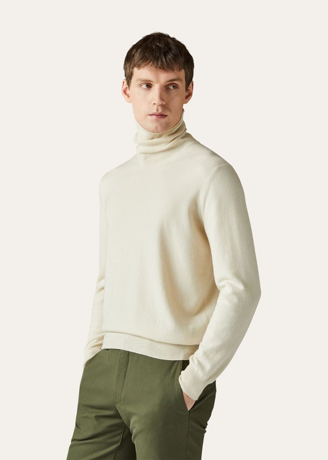 Loro Piana o1srvl11e1224 Baby Cashmere Turtleneck Sweater in Off White Size US S / EU 44-46 / 1 - 3 Thumbnail