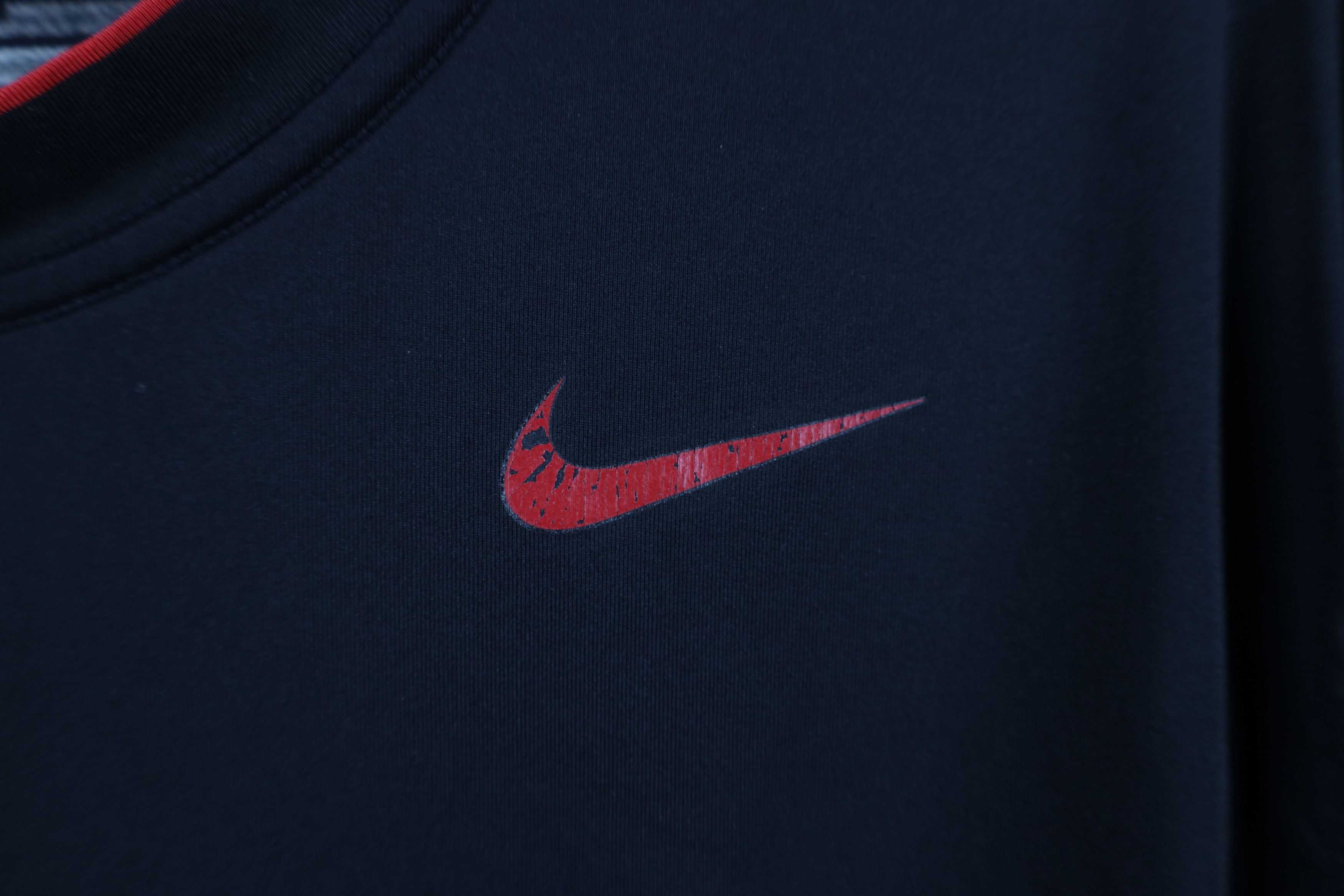 Nike × Vintage Nike Pro Combat Fitted Vented Training Gym T-Shirt Black Size US L / EU 52-54 / 3 - 6 Thumbnail