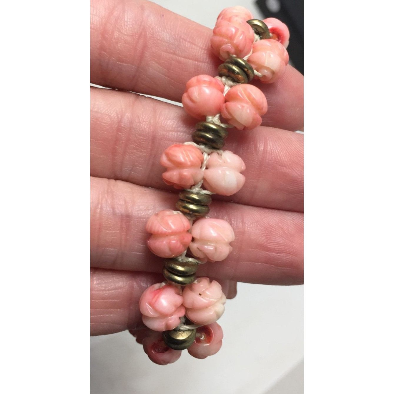 Other Women's Gold Tone Bracelet with Pink Flowers on it Size ONE SIZE - 5 Thumbnail