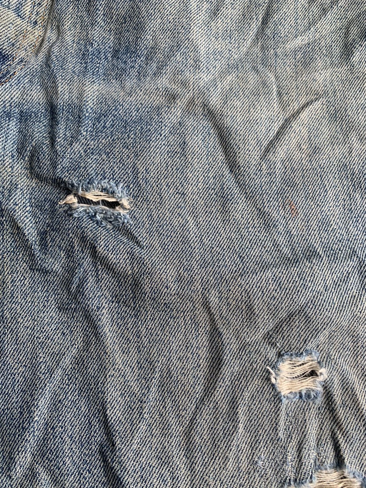 Levi's VINTAGE LEVI’S BIG E SELVEDGE BUCKLE BACK DISTRESSED DENIM Size US 32 / EU 48 - 25 Thumbnail