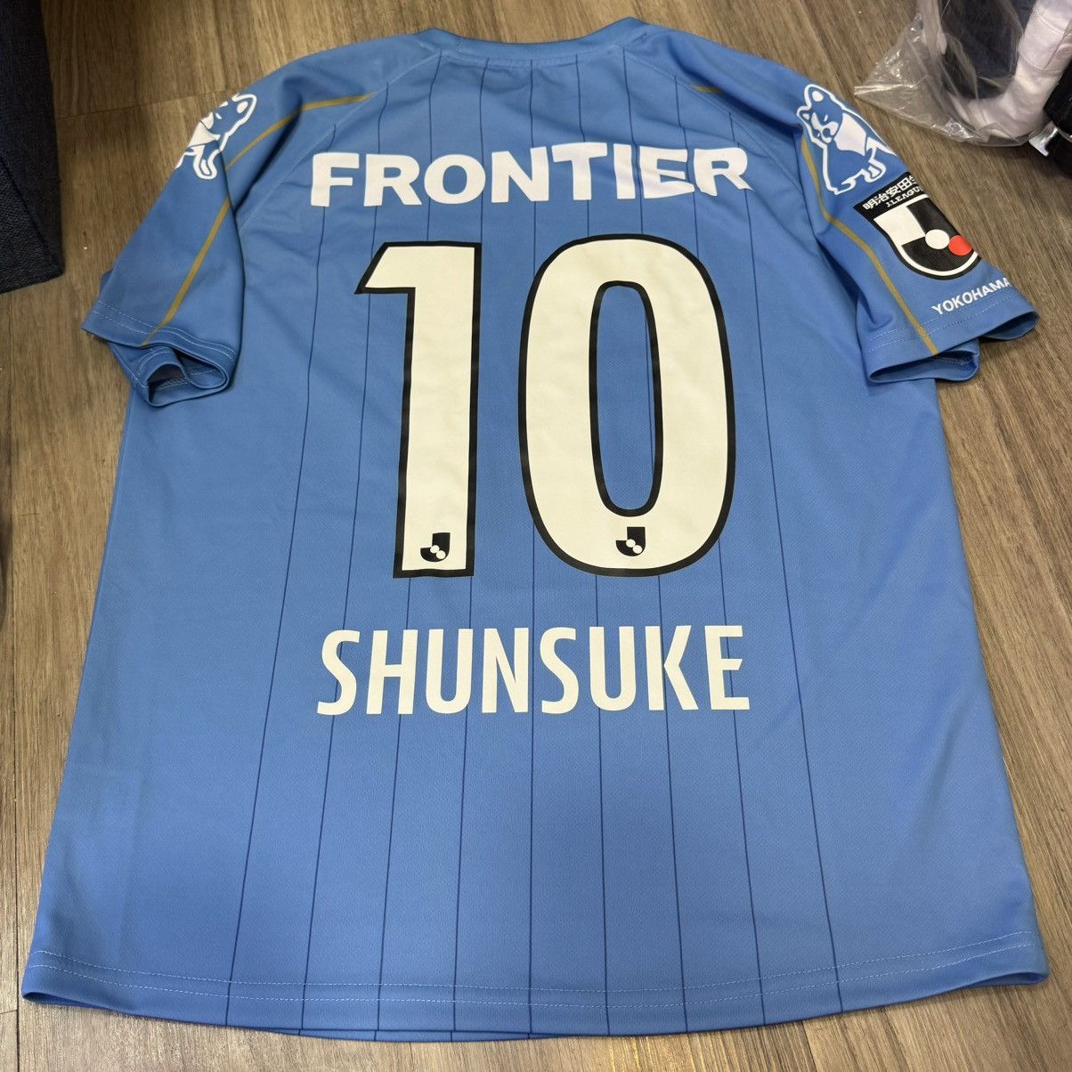 Japanese Brand Yokohama FC 2021 home shirt #10 Nakamura Size US M / EU 48-50 / 2 - 2 Thumbnail