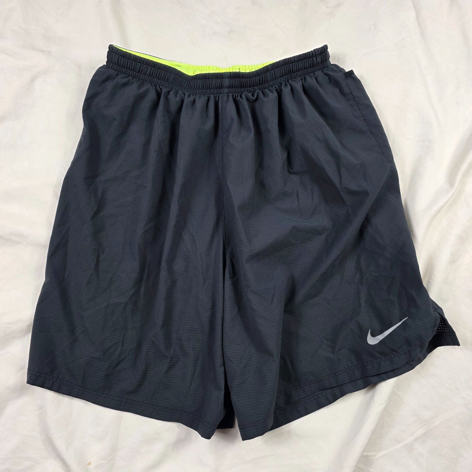 Nike Nike Dri Fit Mens Medium Black Green Running Shorts Lightwei Size US 40 / EU 56 - 2 Thumbnail