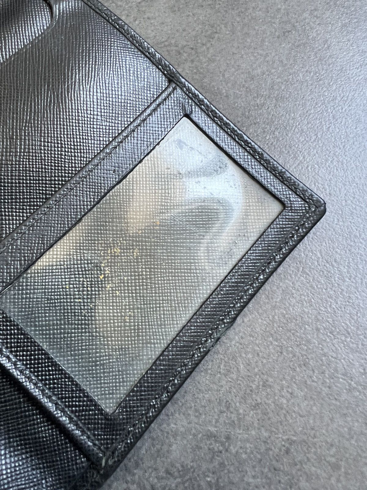 Prada Vintage Prada saffiano wallet cardholder Size ONE SIZE - 13 Thumbnail