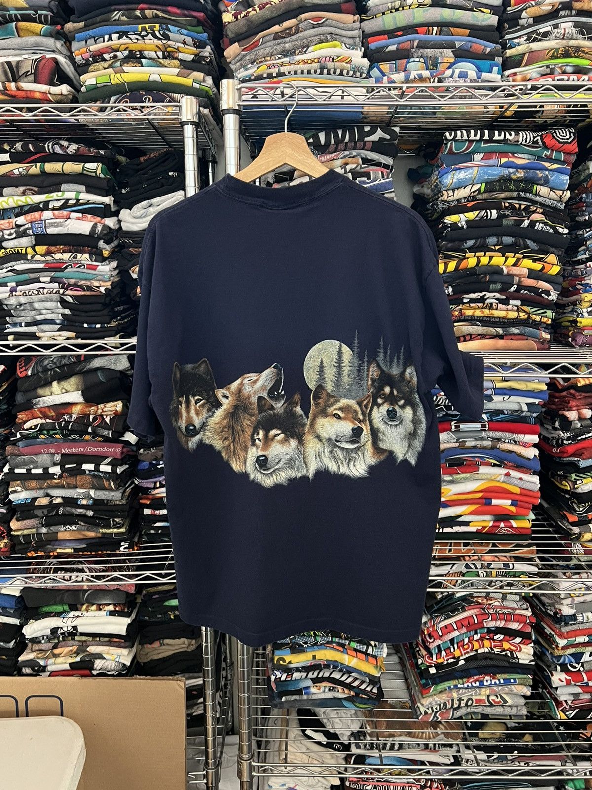 Signal Sport 90s Wolves Single StitchAnimal Nature Habitat Art Tee Size US XL / EU 56 / 4 - 2 Thumbnail