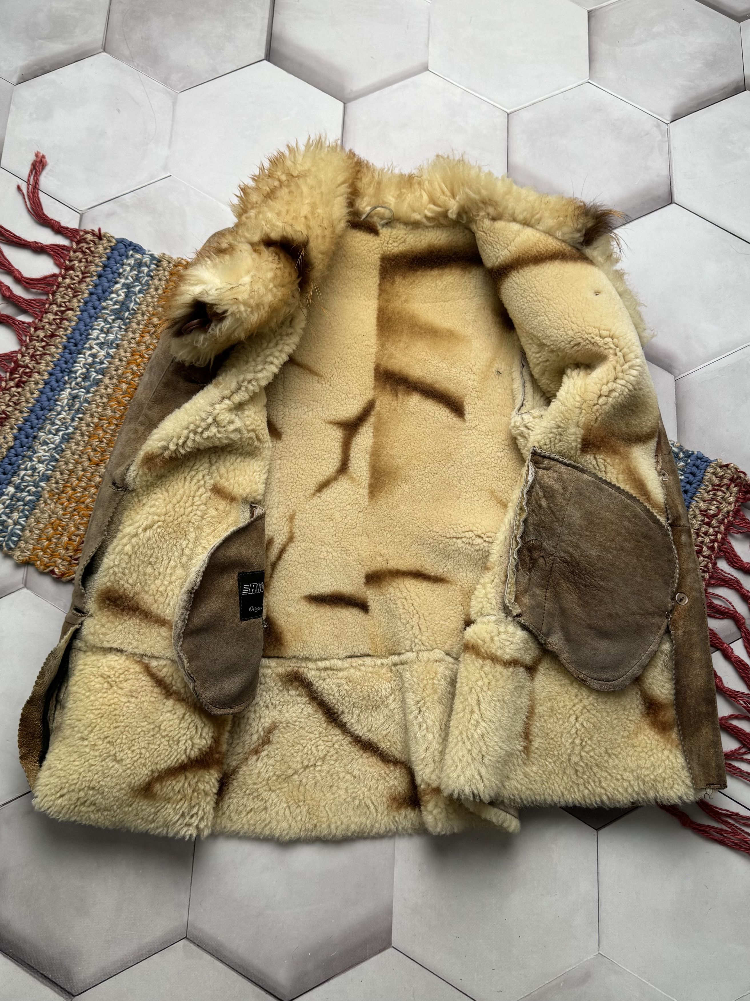 Japanese Brand Vintage Real Sheepskin Coat (E4) Size S / US 4 / IT 40 - 6 Thumbnail