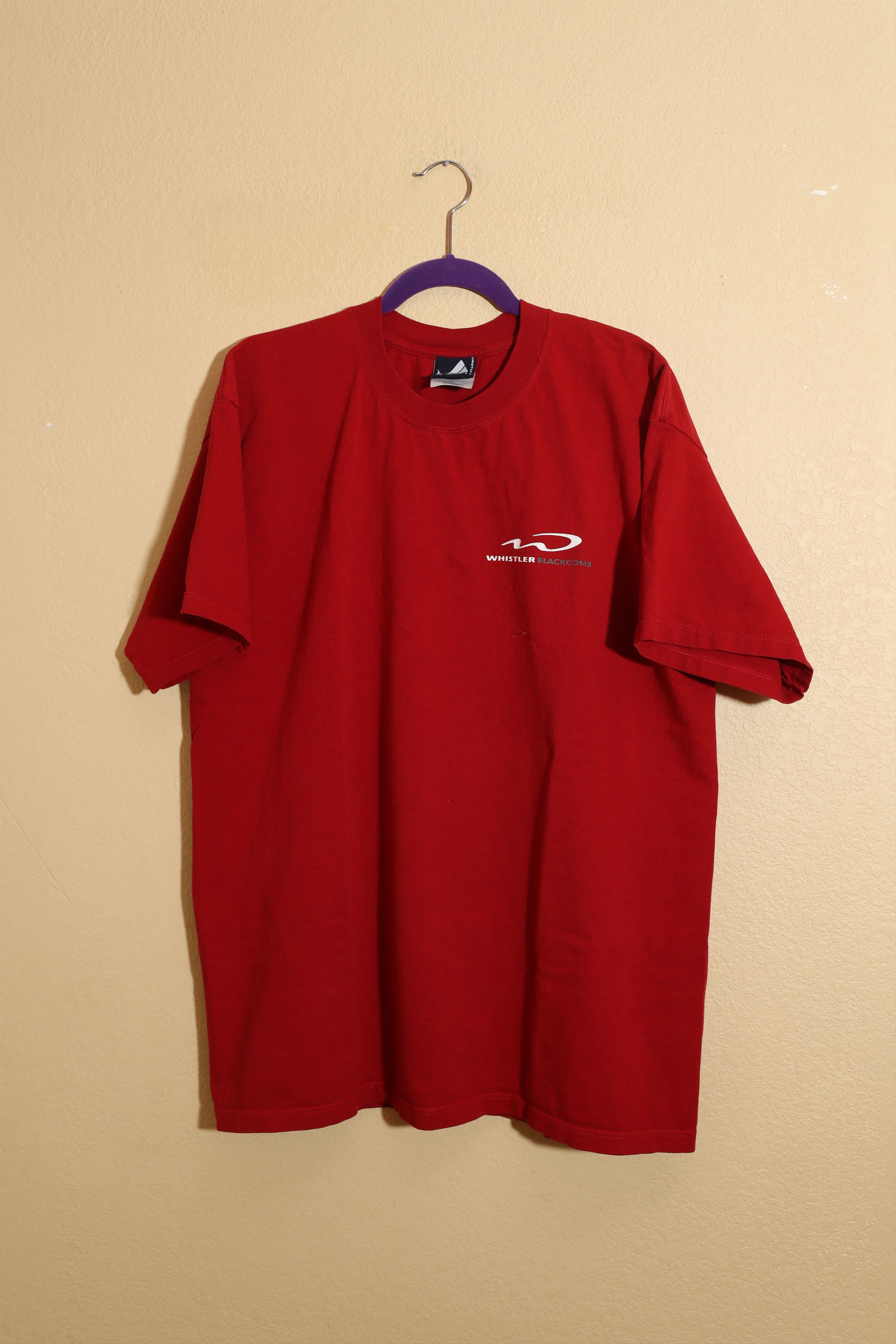 Vintage Whistler Blackcomb Vintage Red Tee (XL) Size US XL / EU 56 / 4 - 1 Thumbnail