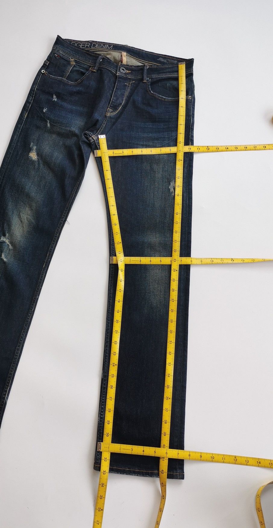 Tommy Hilfiger Tommy Hilfiger Zipper Distressed Jeans Size US 32 / EU 48 - 11 Thumbnail