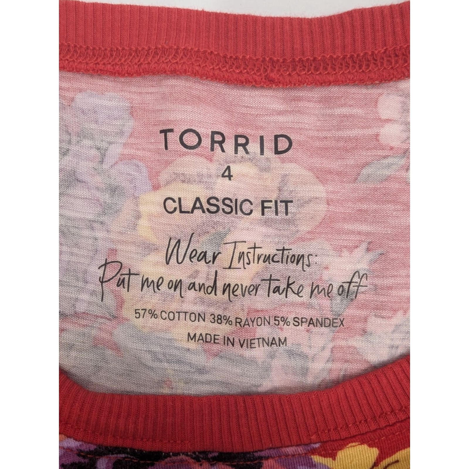 Torrid Torrid Red Floral Classic Fit Short Sleeve Crew Neck Stretch Plus Size 4X T-Shirt Size 40" / US 18 - 5 Thumbnail