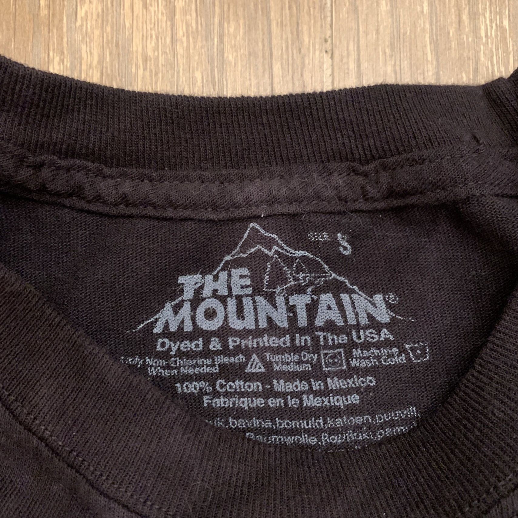 The Mountain Mountain Tie Dye Graphic Tee Shirt Pitbull Puppy Dog Unisex Adult Size Small Size US S / EU 44-46 / 1 - 3 Thumbnail