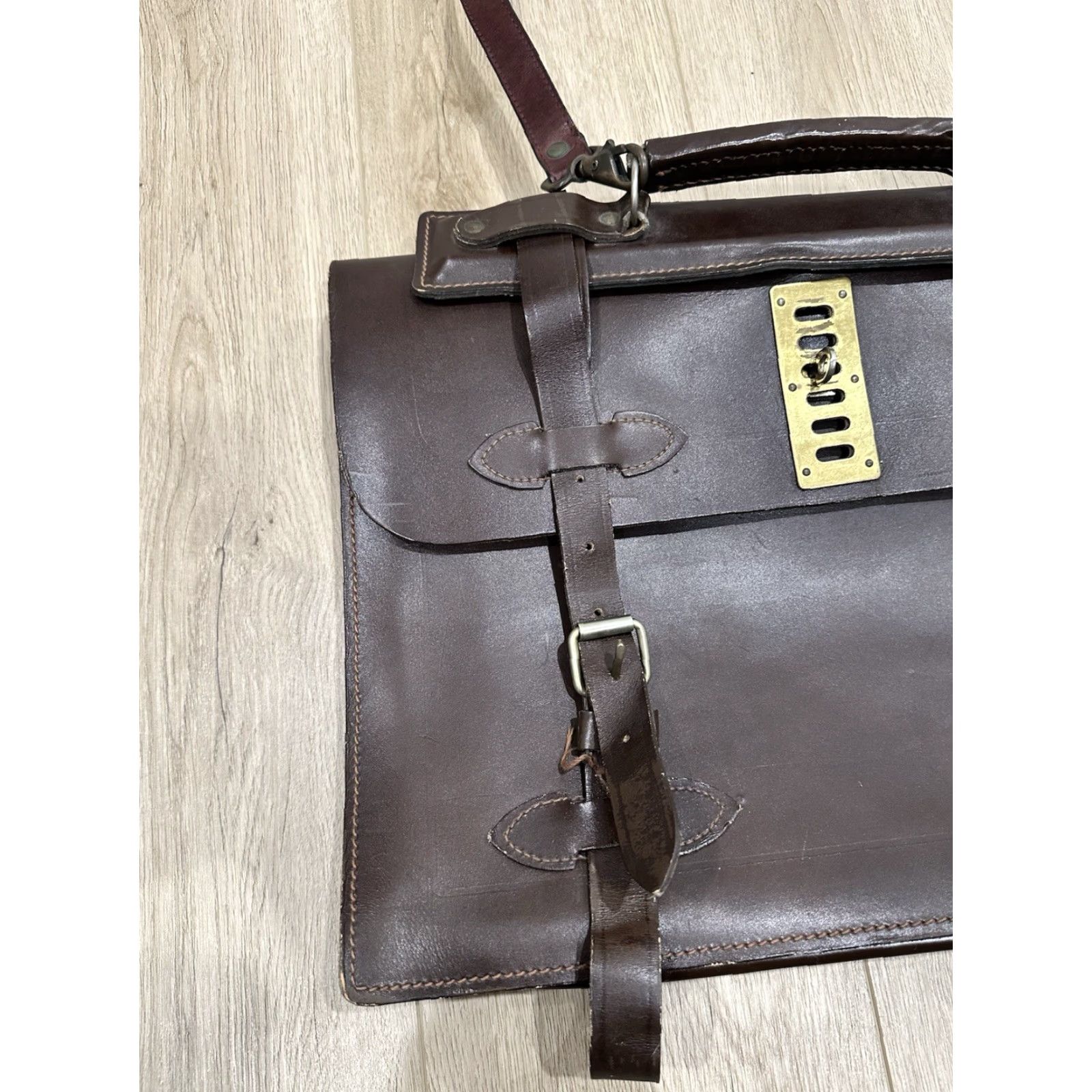Vintage VINTAGE Korchmar Briefcase Leather Beltling Locking Brown Accordion Style Military Case Size ONE SIZE - 4 Thumbnail