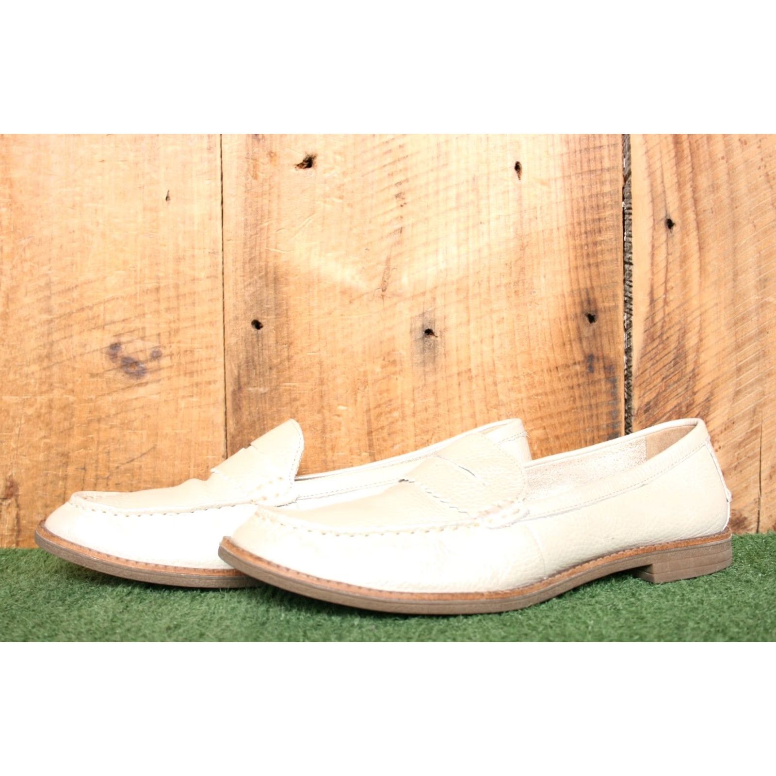 Sperry VINTAGE Sperry Waypoint Platinum Leather Penny Loafers 9.5 Women Slip On Casual Size US 10 / IT 40 - 2 Thumbnail