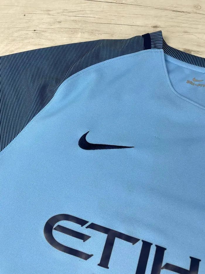 Nike Nike MANCHESTER CITY 2016 2017 HOME Football SHIRT JERSEY Size US XL / EU 56 / 4 - 6 Thumbnail