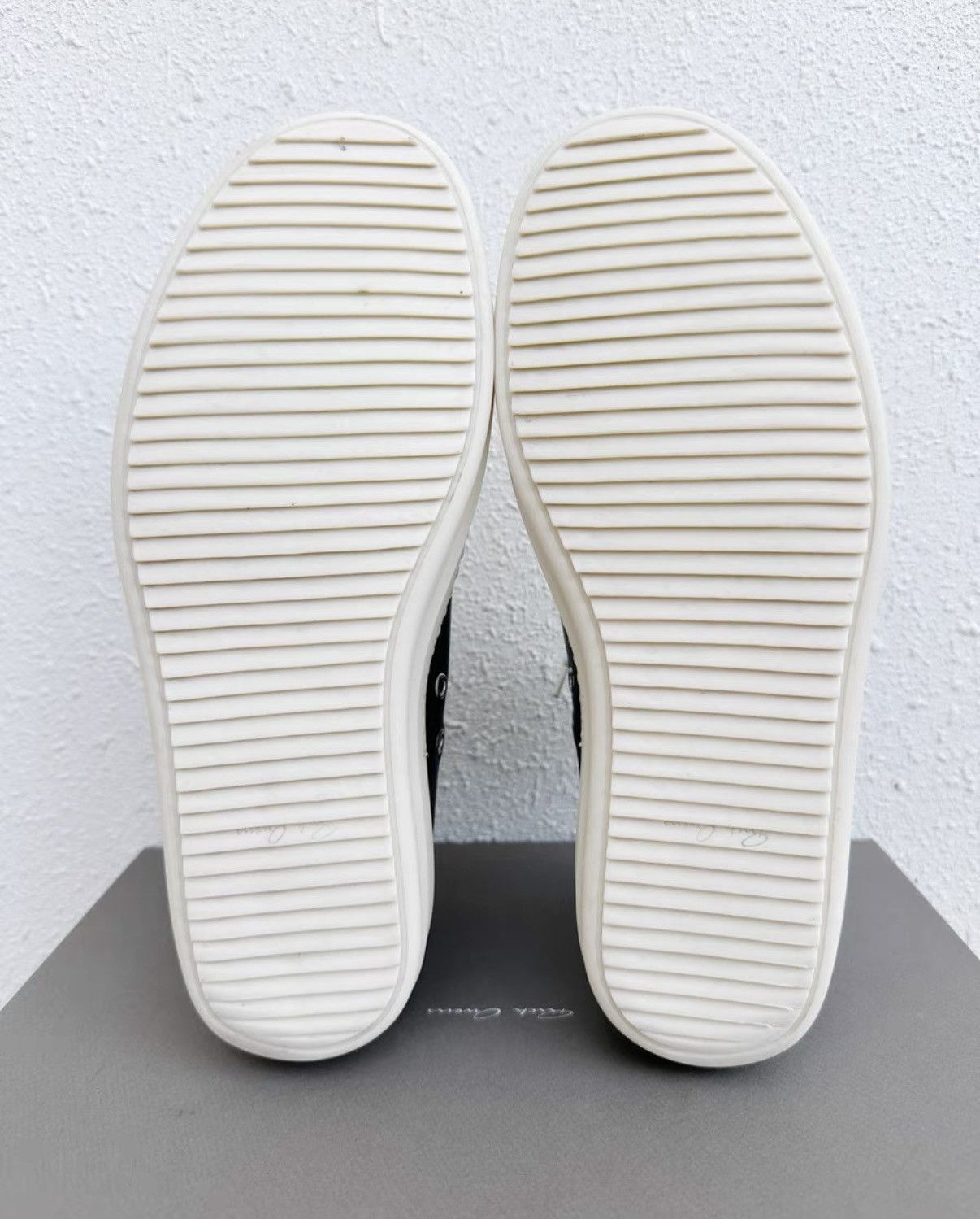Rick Owens Rick Owens Mainline Calfskin Low-Top "Big Converse" Size US 8.5 / EU 41-42 - 7 Thumbnail