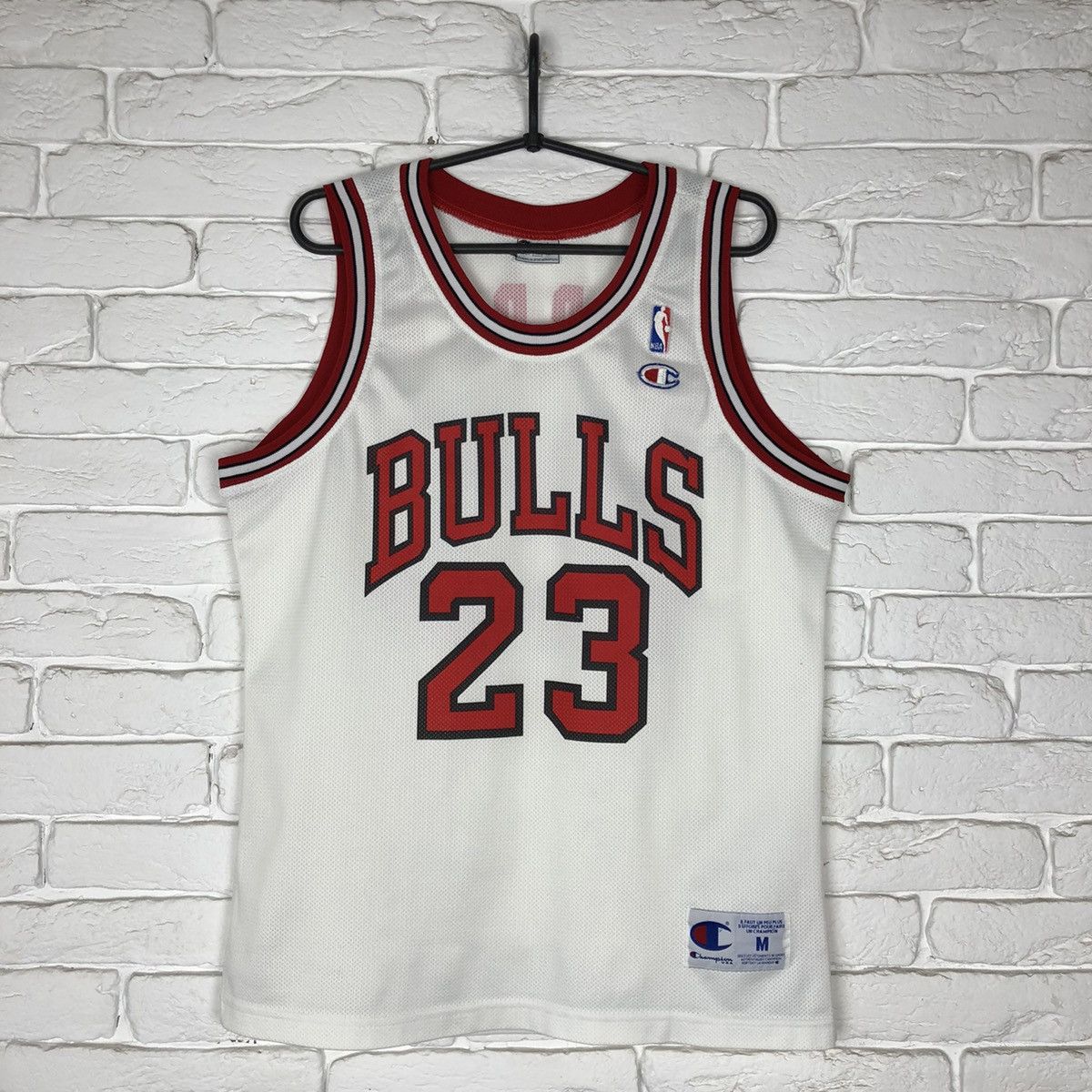 NBA Chicago Bulls Jordan vintage jersey Size US M / EU 48-50 / 2 - 1 Thumbnail