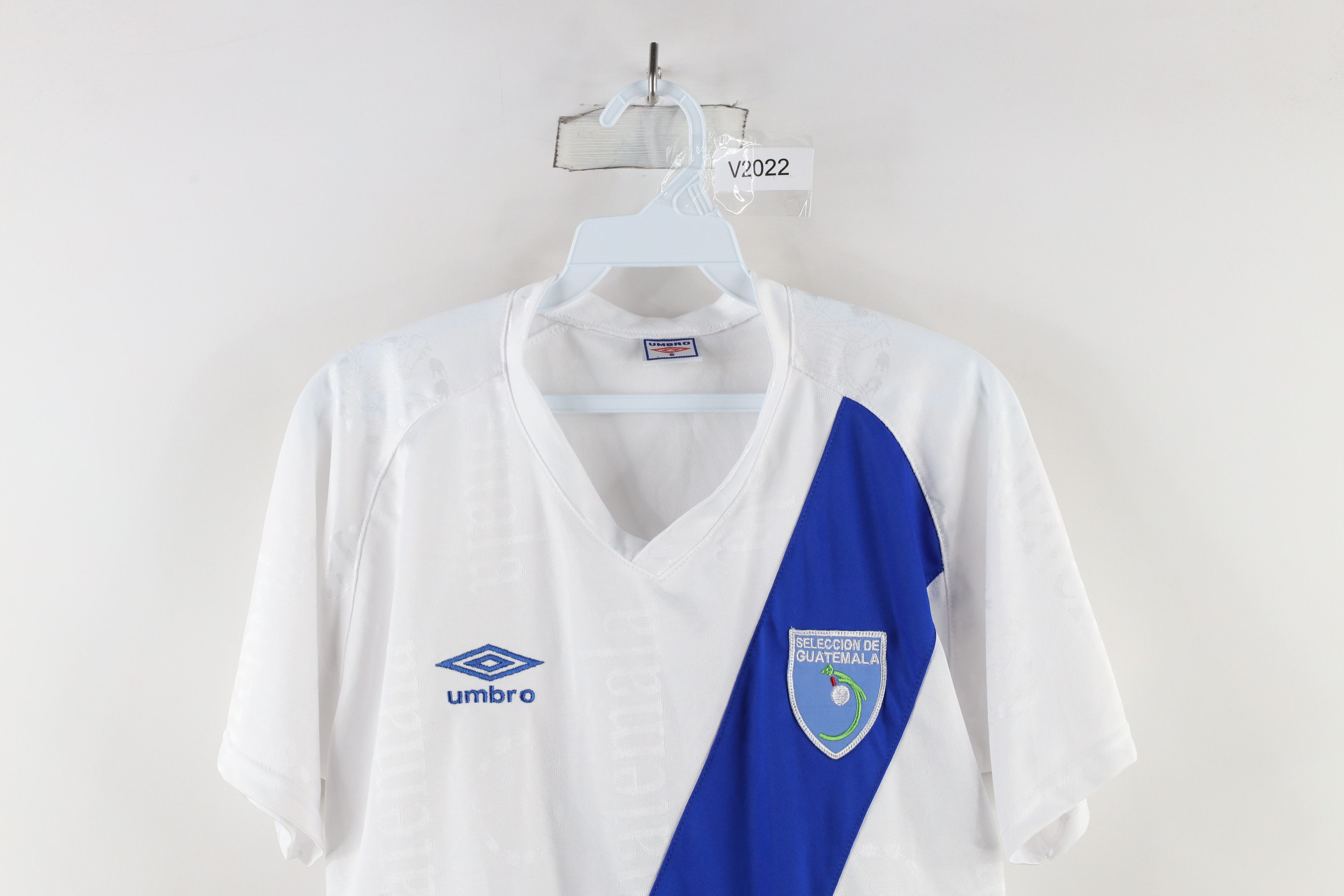 Umbro × Vintage Vintage Umbro All Over Print Guatemala Soccer Futbol Jersey Size US S / EU 44-46 / 1 - 2 Thumbnail