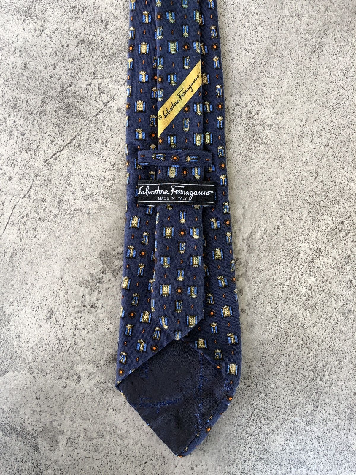 Salvatore Ferragamo Vintage Salvatore Oregano 100% silk Tie Size ONE SIZE - 2 Thumbnail