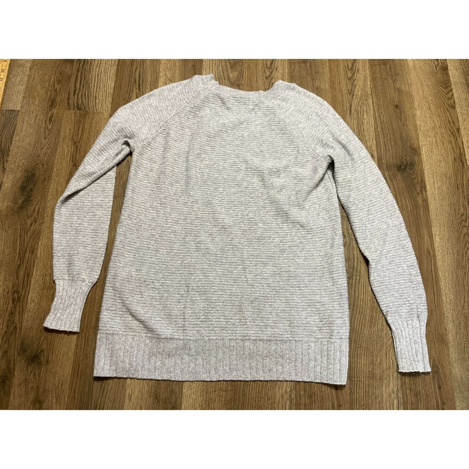 Old Navy Old Navy Shirt Women’s Small Gray Long Sleeve Crew Neck T-Shirt Casual Regular Pullover Size S / US 4 / IT 40 - 2 Thumbnail