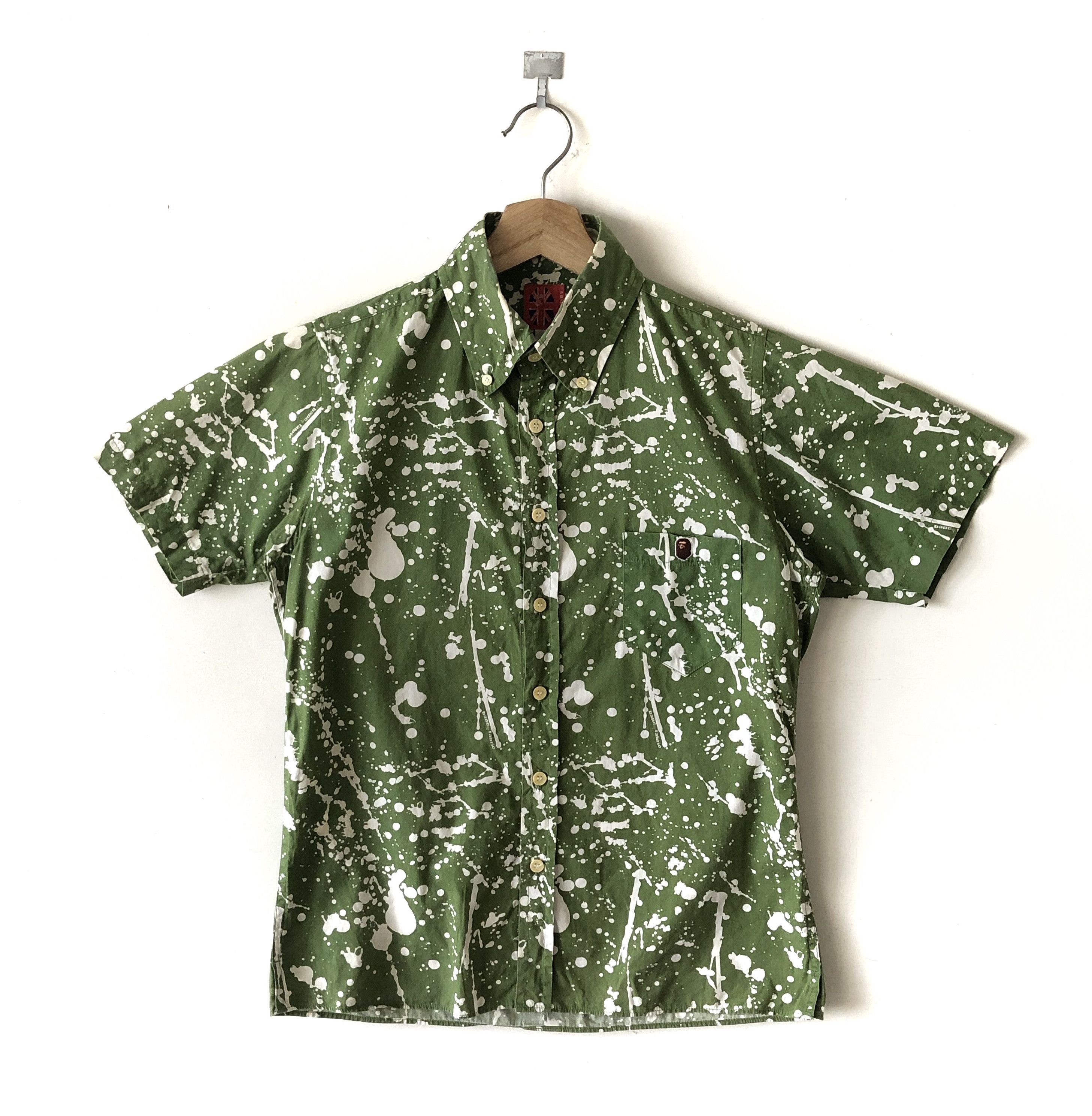 Bape RARE🔥BAPE PAINT SPLATTER GREEN BUTTON UPS XS Size US XS / EU 42 / 0 - 1 Thumbnail
