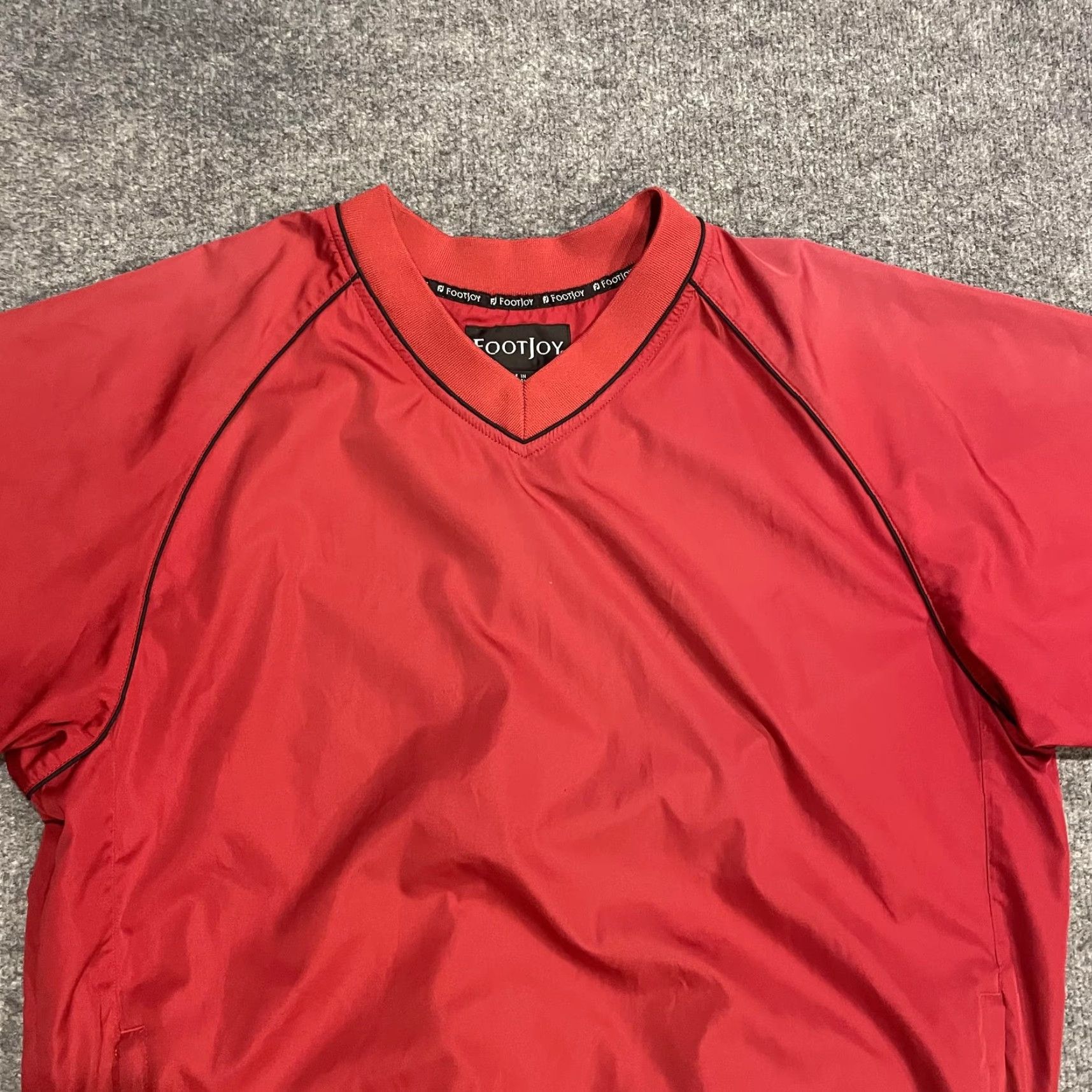 Footjoy FootJoy Jacket Windbreaker Short Sleeve Pullover Mens M Red Golf Windshirt V Neck Pockets Zipped Pockets Elastic Hem Size US M / EU 48-50 / 2 - 4 Thumbnail