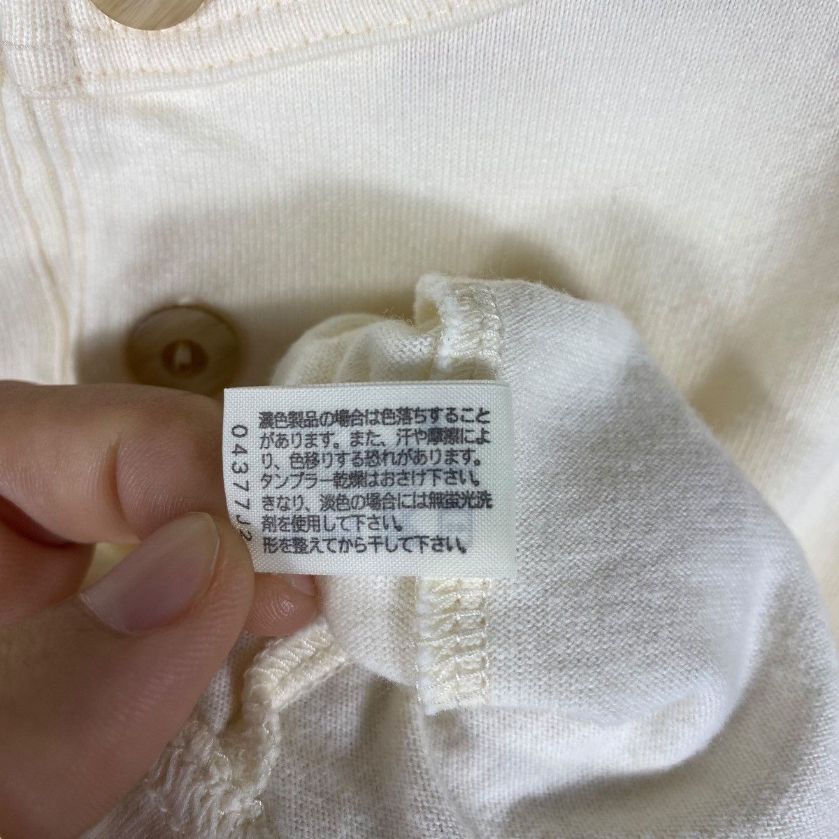 Burberry Vintage BURBERRY LONDON Henley Neck Tee Shirt Large Size Size US L / EU 52-54 / 3 - 9 Thumbnail