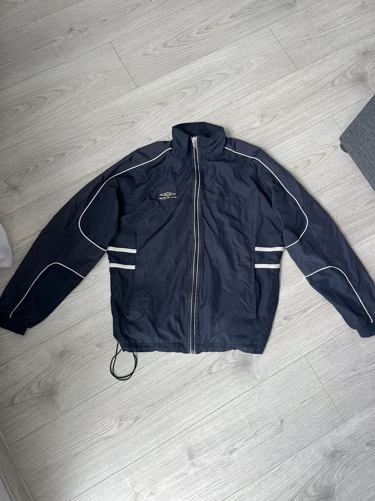 Umbro Vintage Umbro Jacket Size US S / EU 44-46 / 1 - 1 Thumbnail